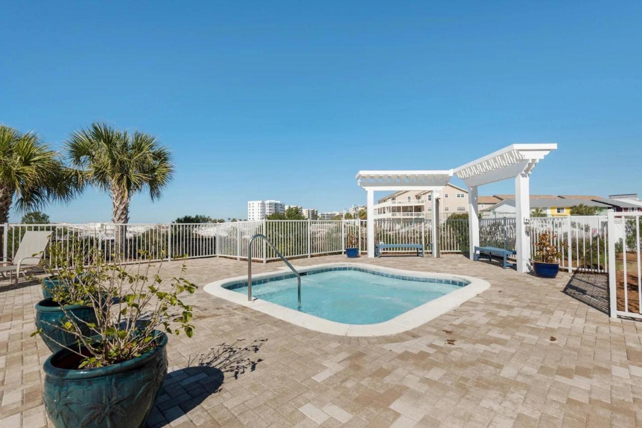 Magnolia House #202