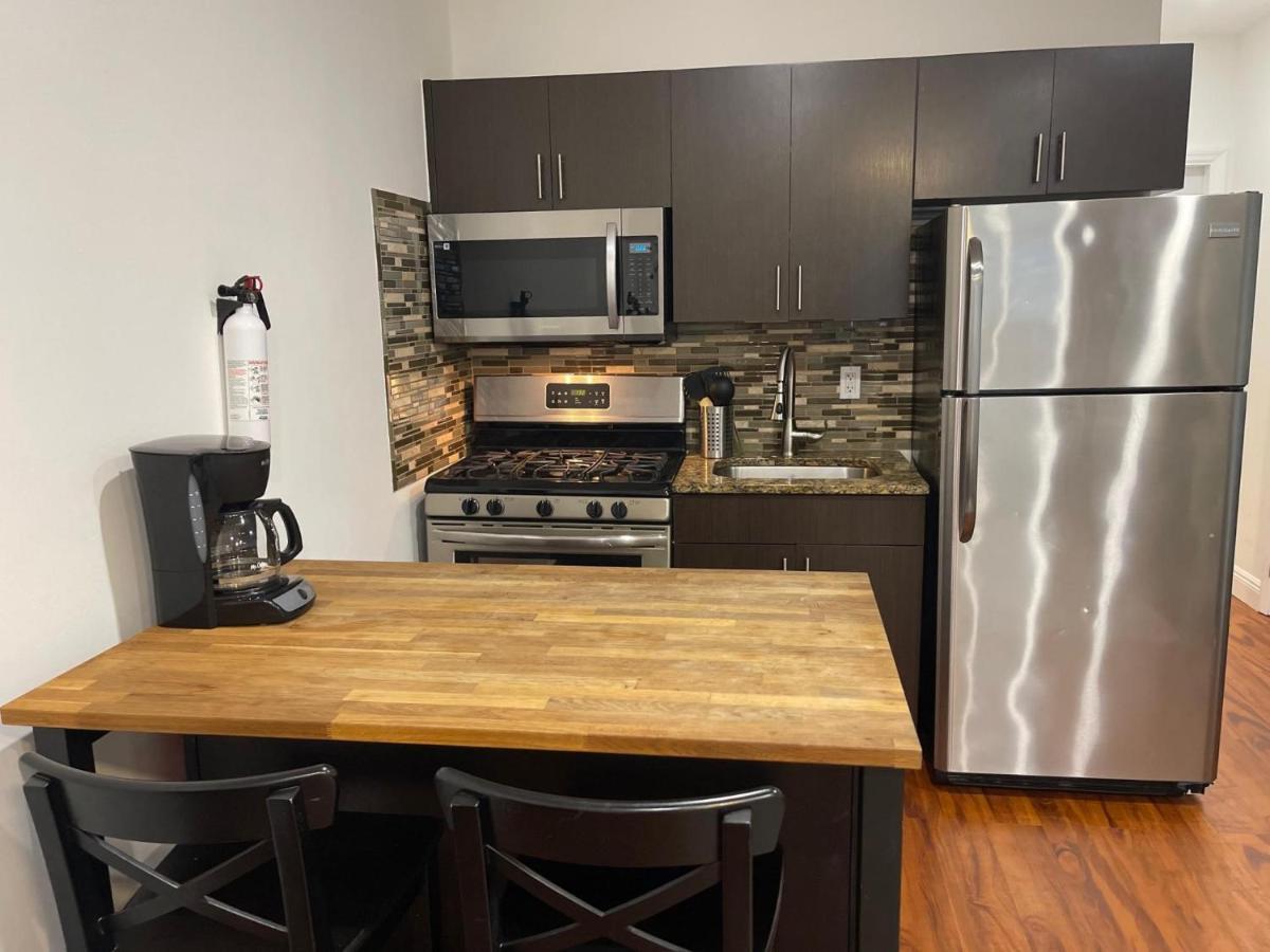308-10 Seabreeze #10 Hollywood