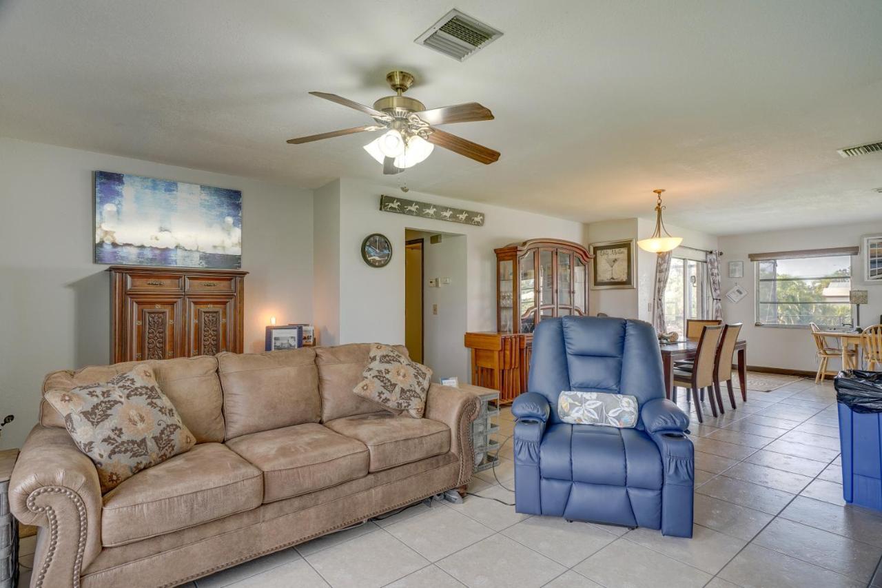 Holiday home Canalfront Retreat With Heated Pool And Hot Tub! *