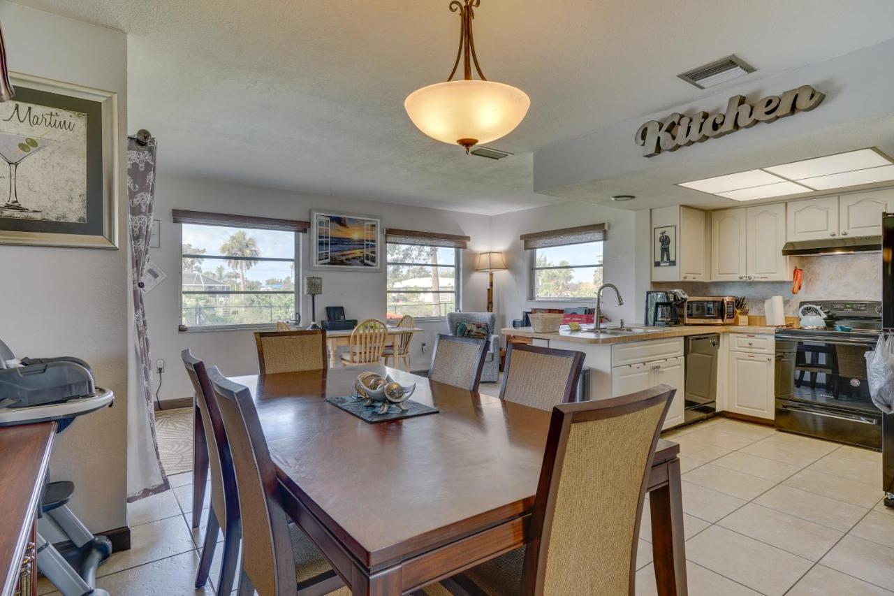 Canalfront Retreat With Heated Pool And Hot Tub! * Port Charlotte