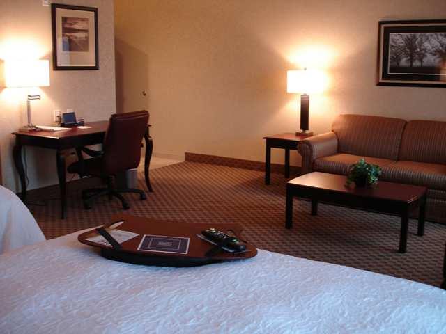 Hampton & Jacksonville-airport 3*