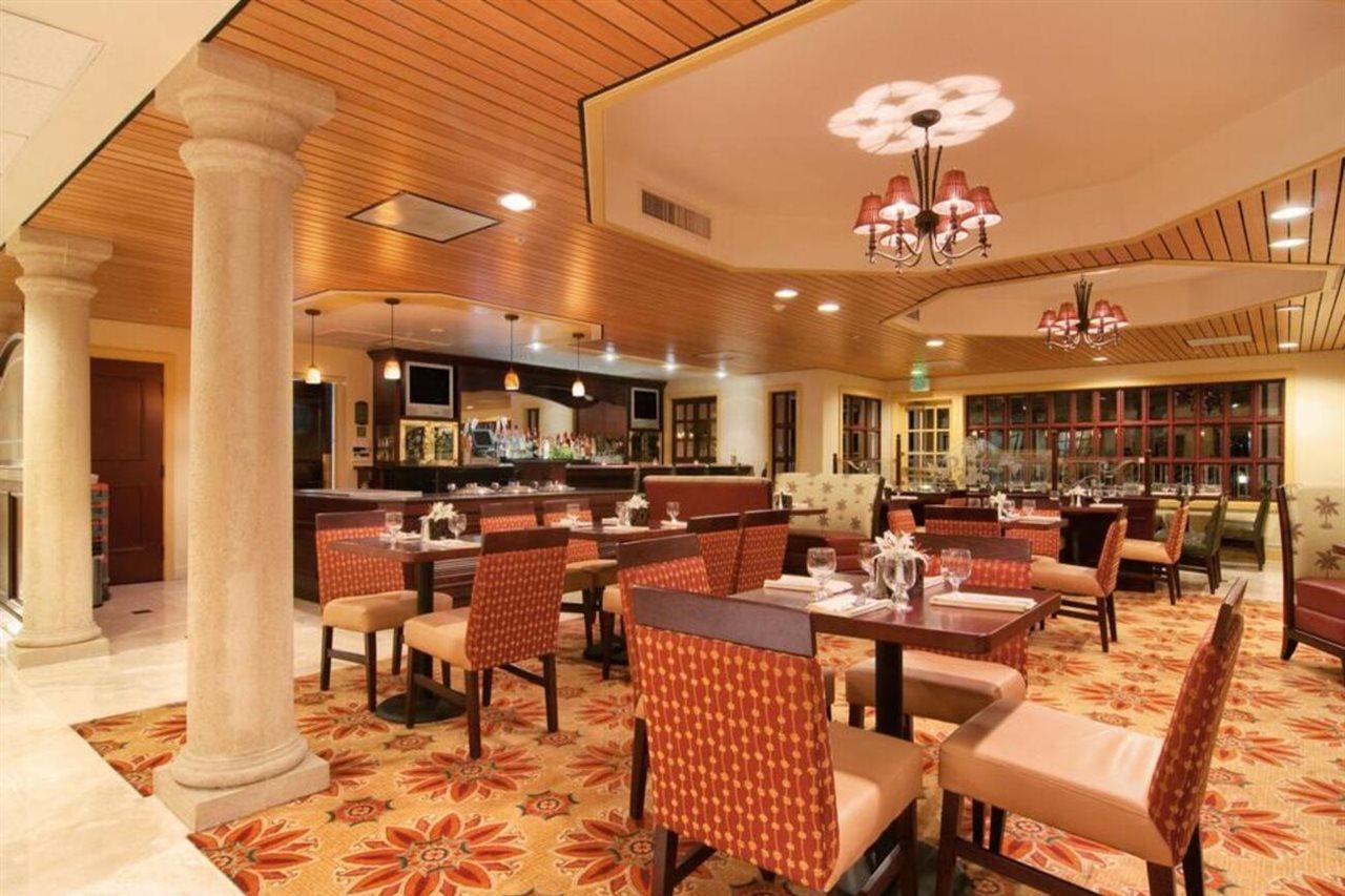 Doubletree By Hilton 4* Naples