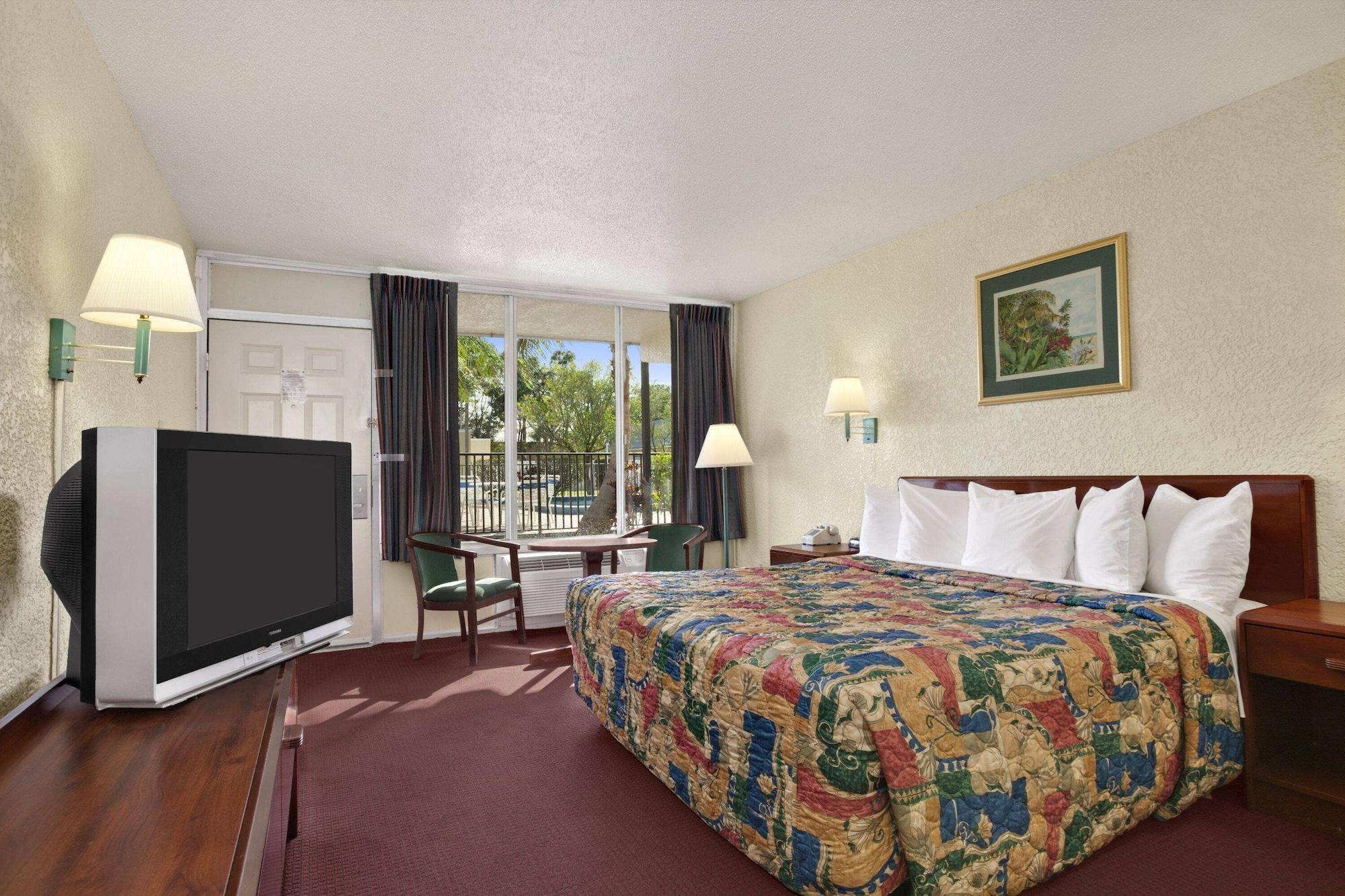 Days By Wyndham Pierce Midtown 2* Fort Pierce