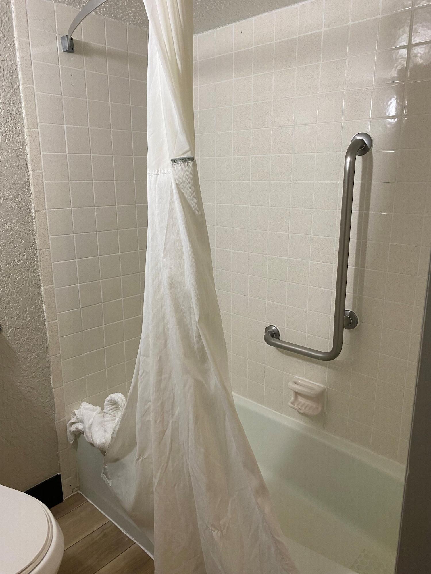 Hotel Days By Wyndham Pierce Midtown 2*