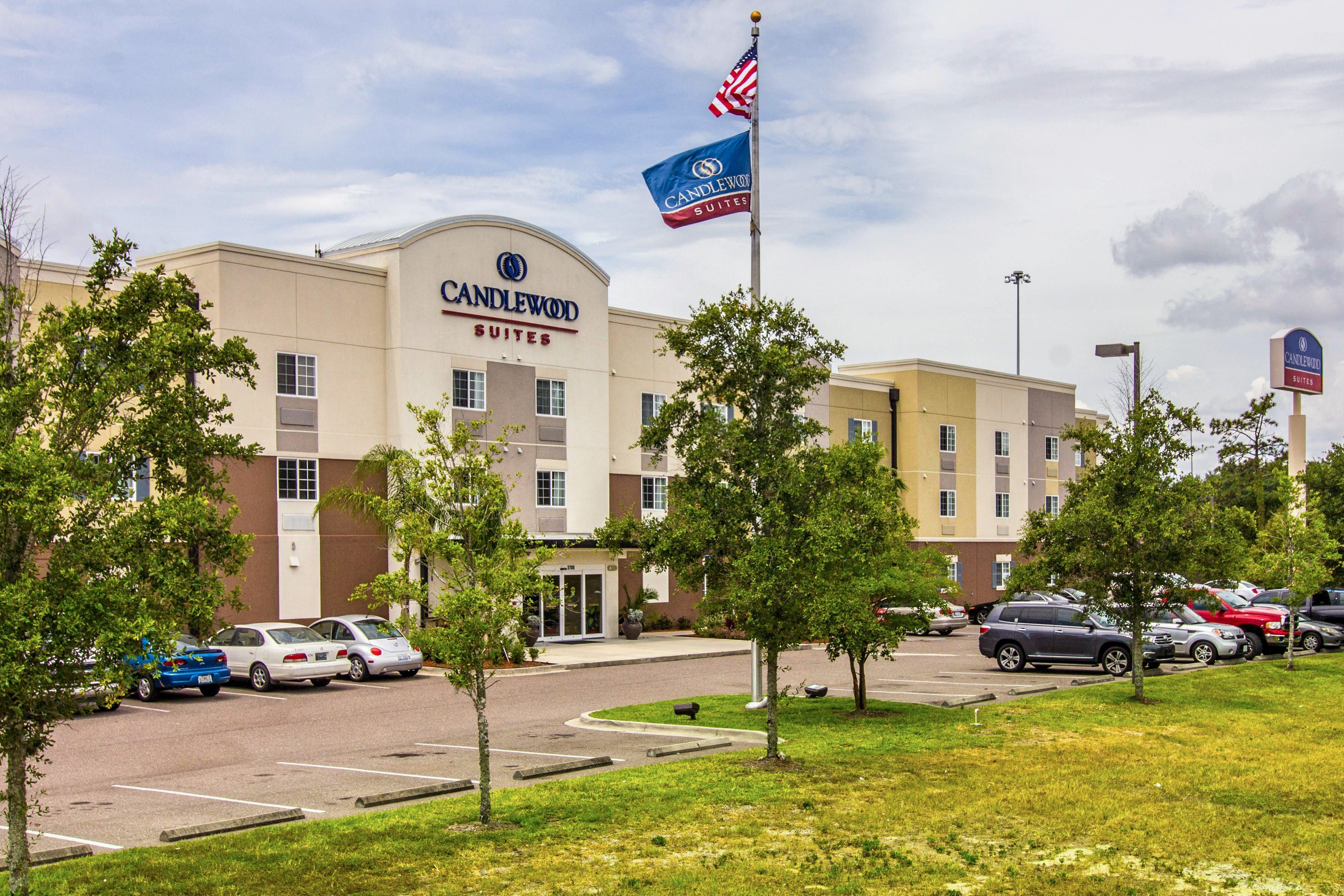 Candlewood East Merril Road By Ihg Jacksonville