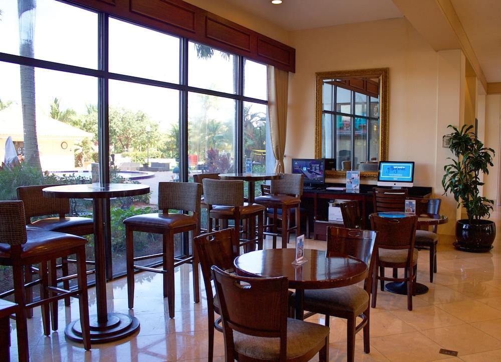 Hotel Hilton Palm Pbi Cloud Lake