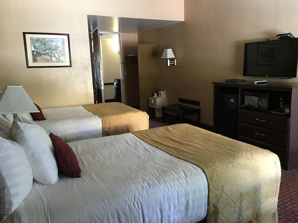 Travelodge By Wyndham Hotel