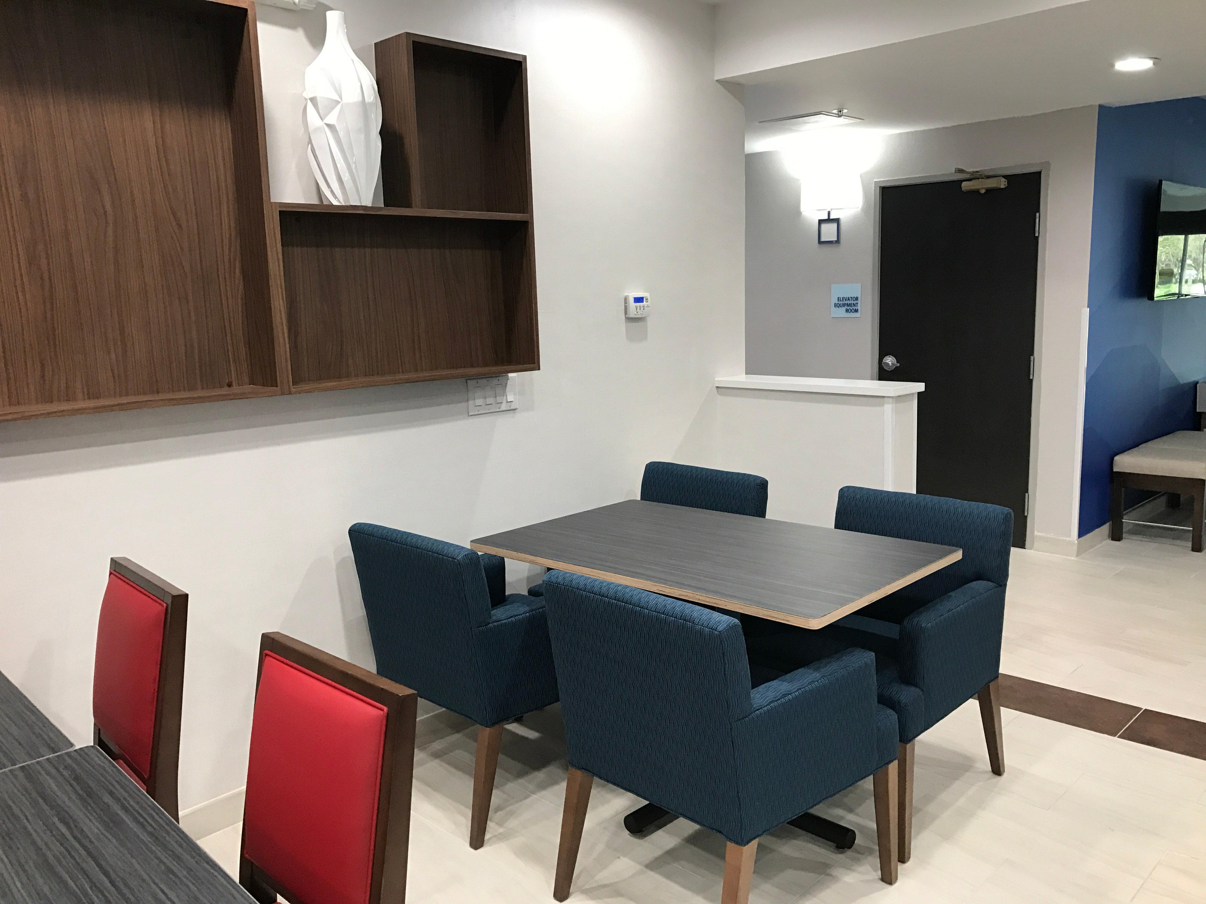 Express - South - I-75 By Ihg 2* Naples