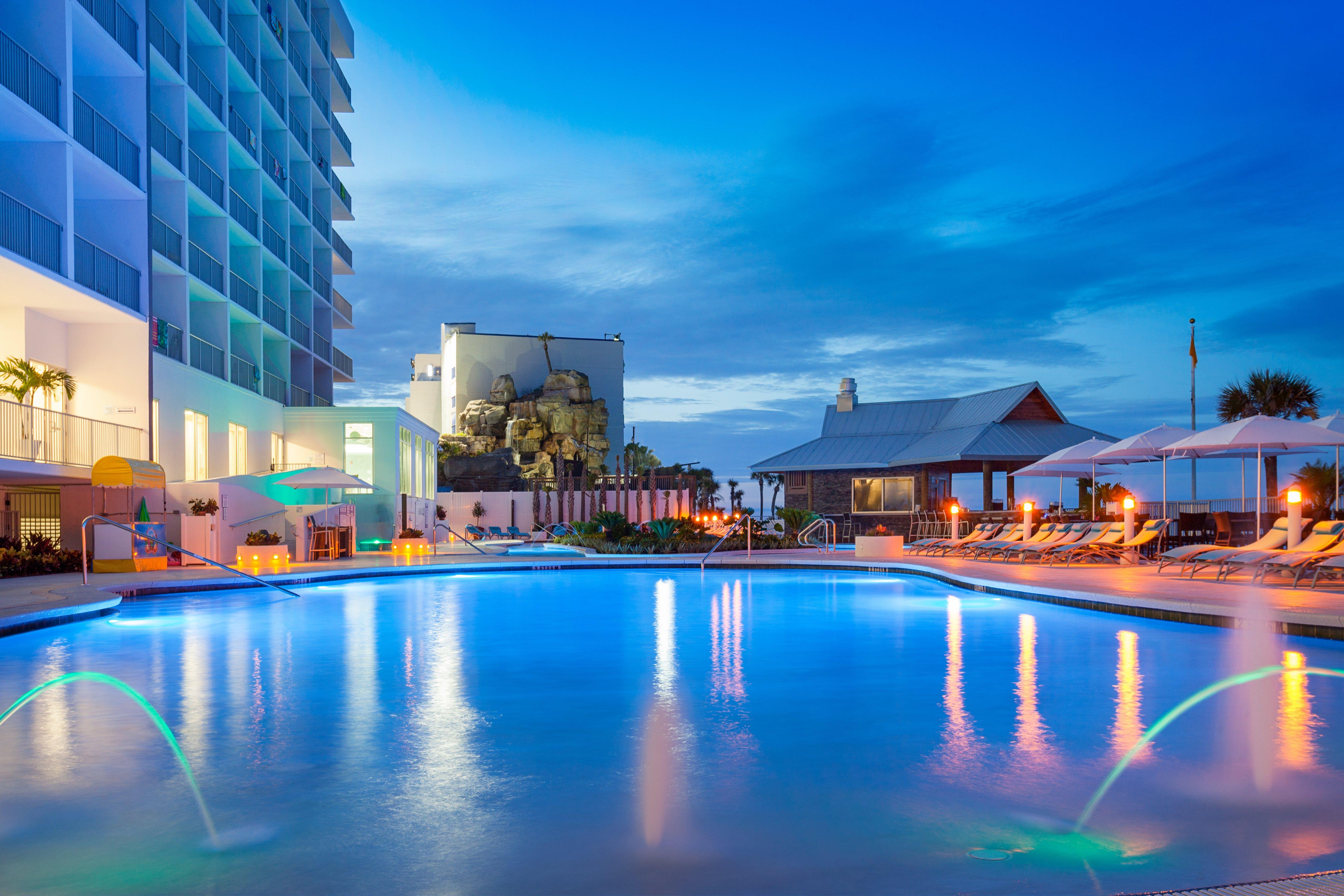 Holiday Inn Express & Suites Panama City Beach Beachfront By Ihg Resort