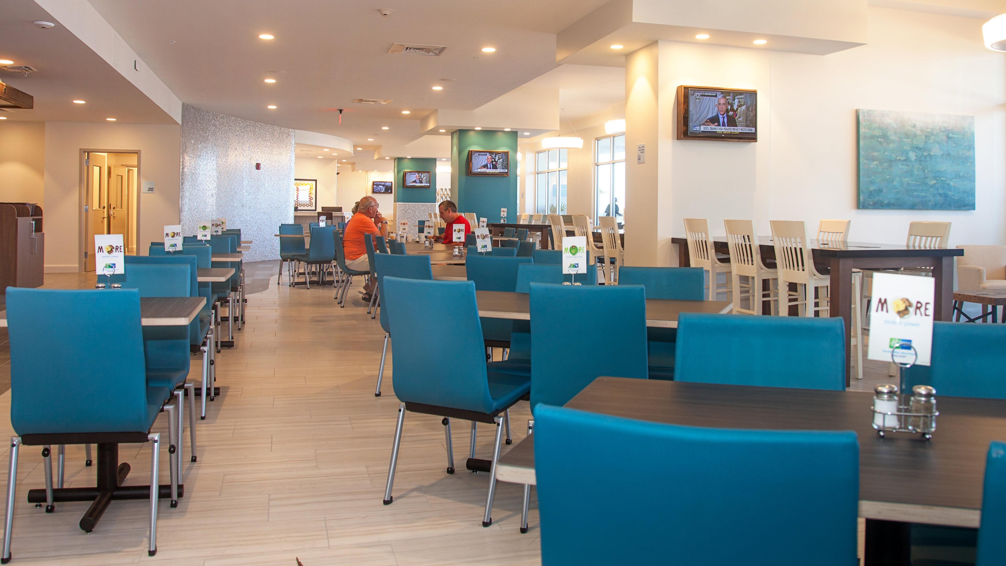 Holiday Inn Express & Suites Panama City Beach Beachfront By Ihg Panama City Beach