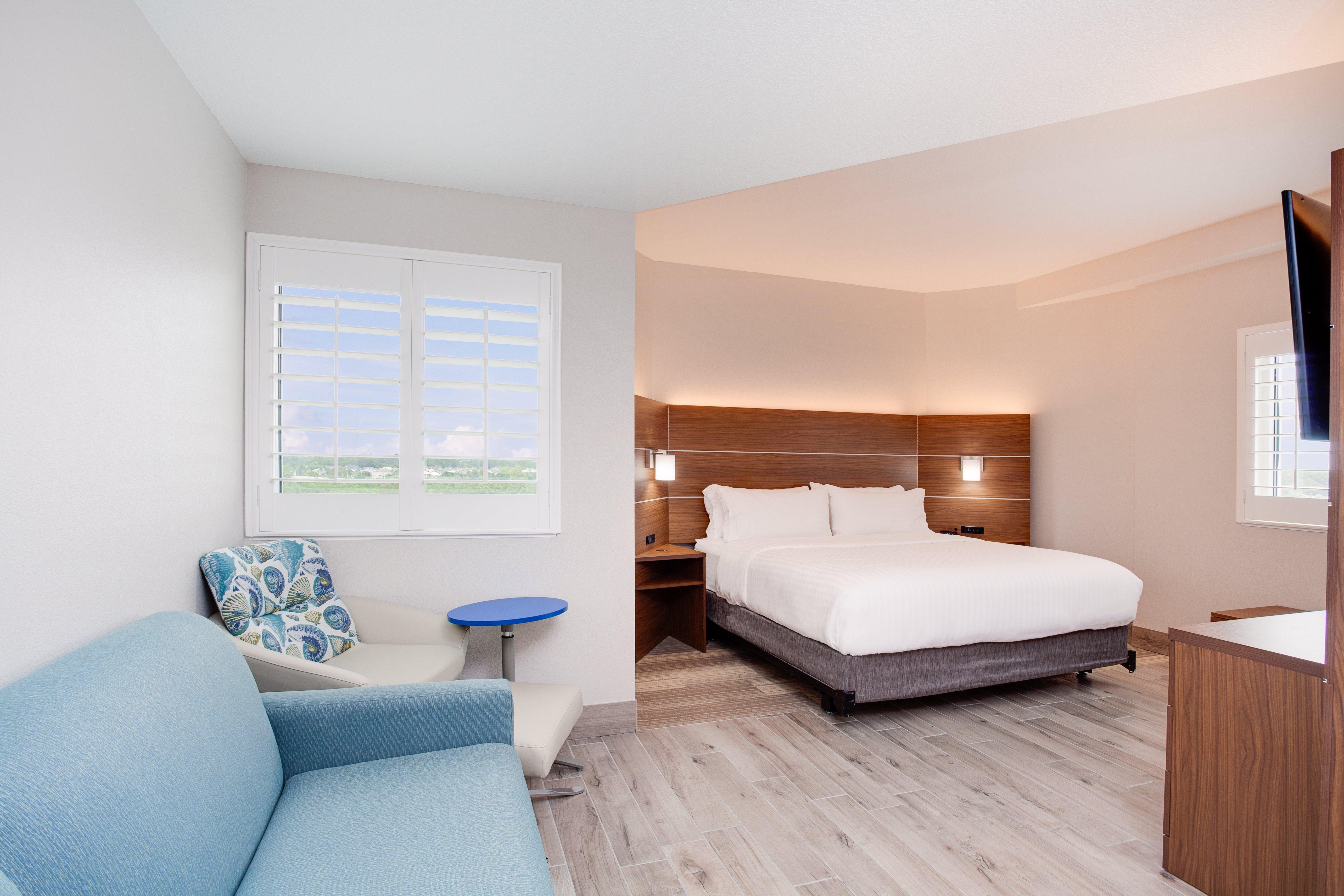 Holiday Inn Express & Suites Panama City Beach Beachfront By Ihg Panama City Beach