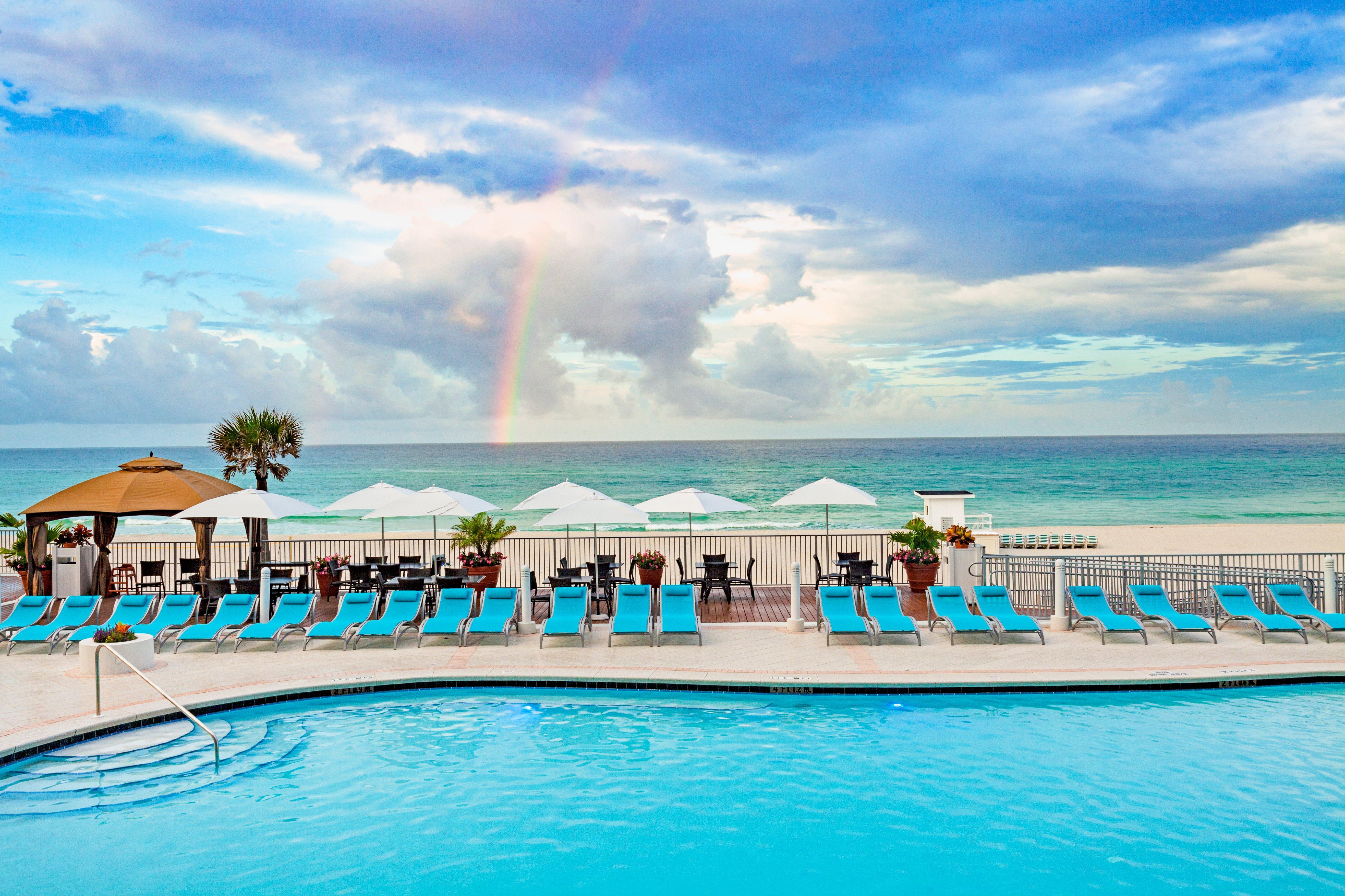 Holiday Inn Express & Suites Panama City Beach Beachfront By Ihg Resort Panama City Beach