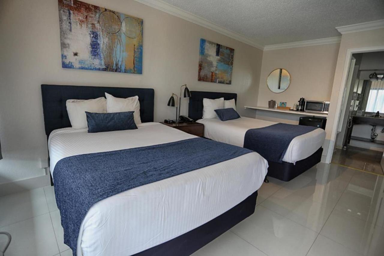 Boca Plaza 3*