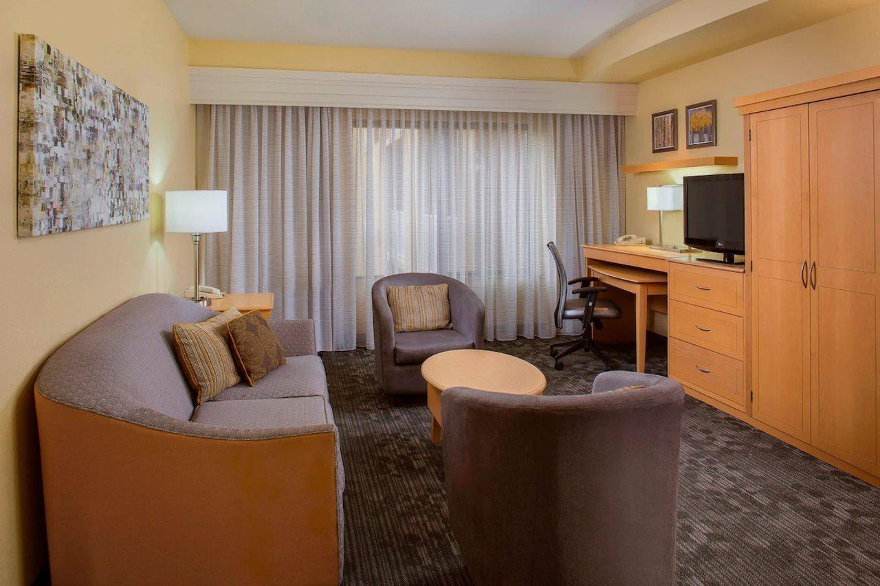 Hotel Courtyard By Marriott Sandestin At Grand Boulevard 3*