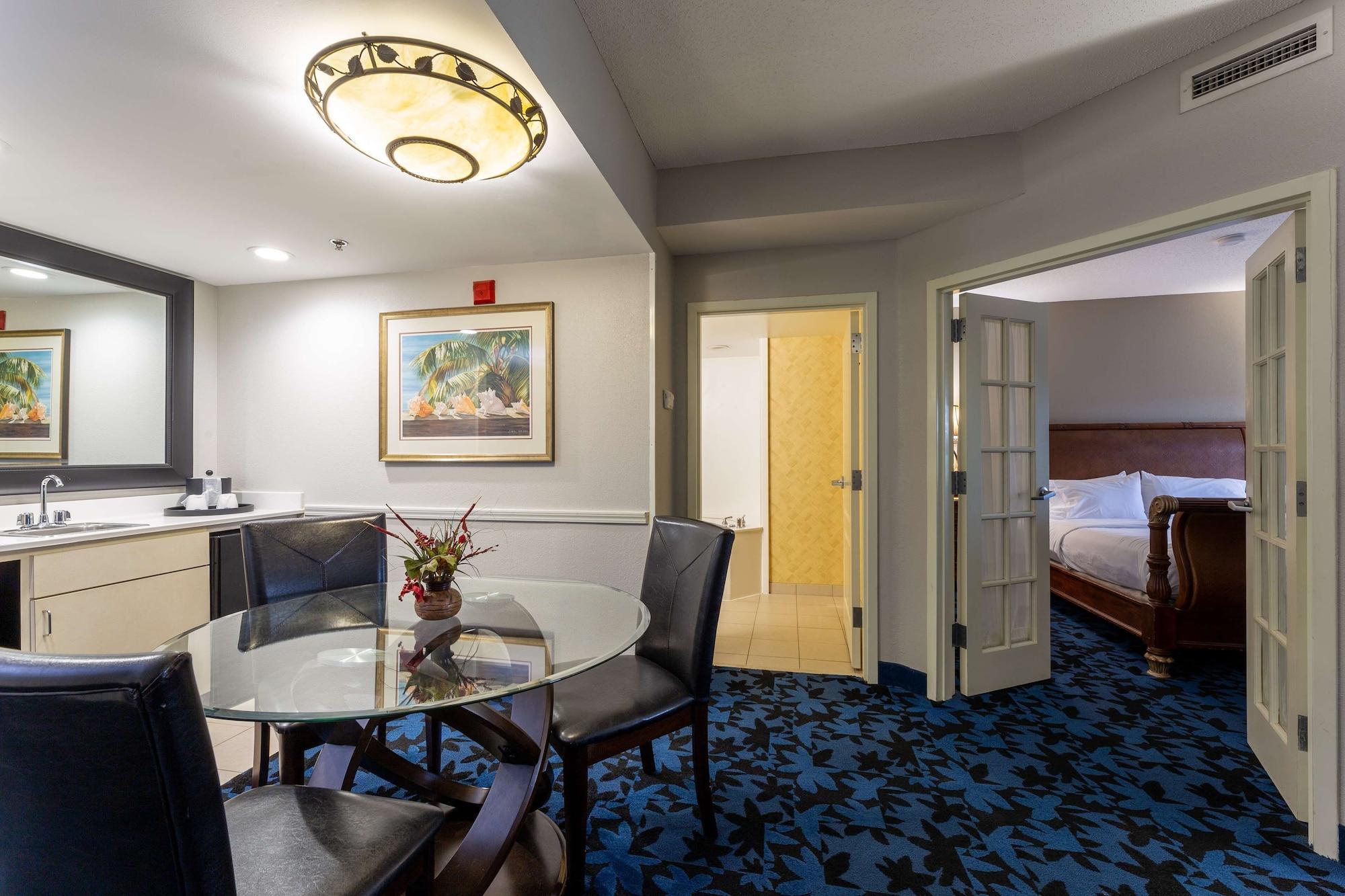 Hampton & Deerwood Park Hotel