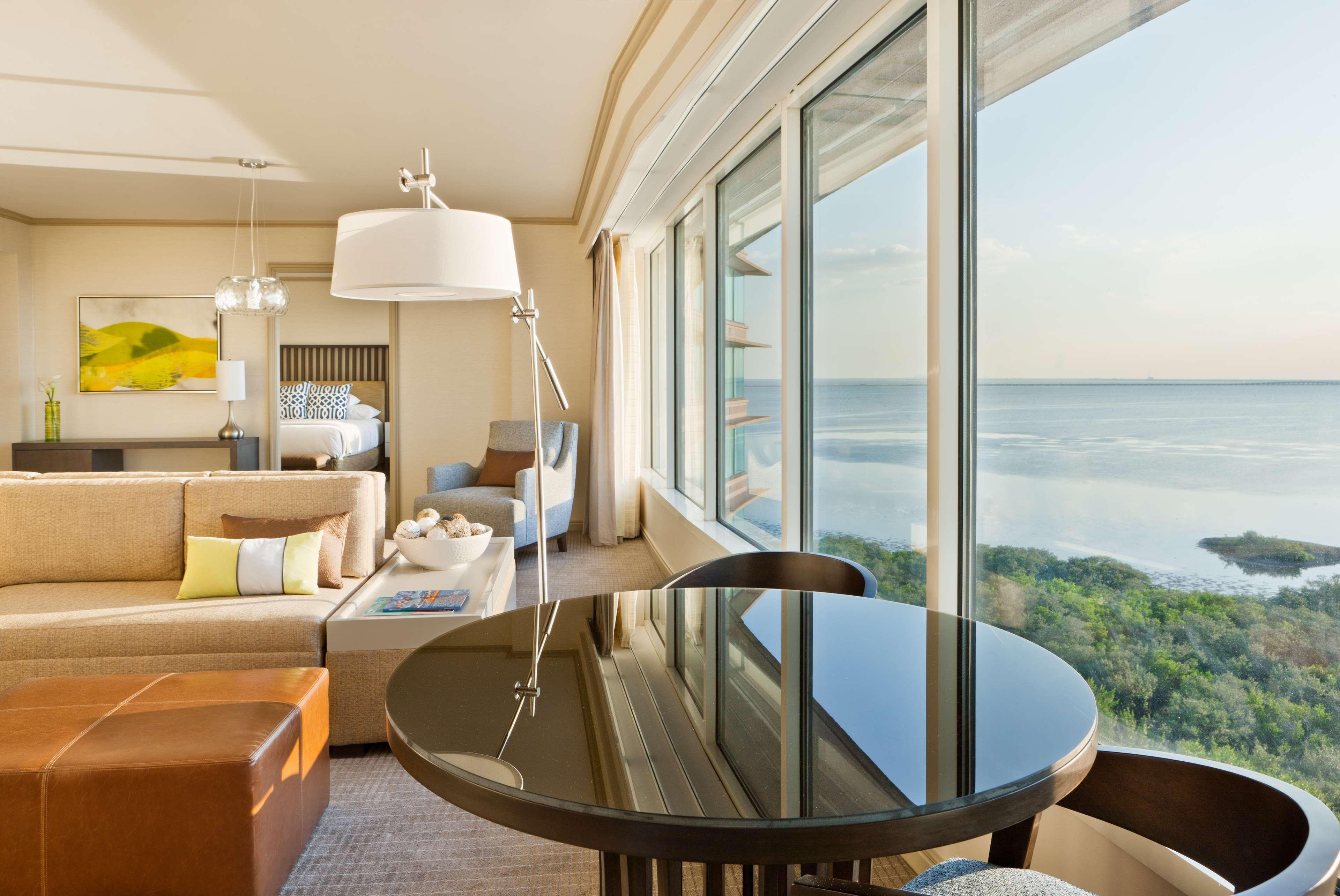 Grand Hyatt Bay