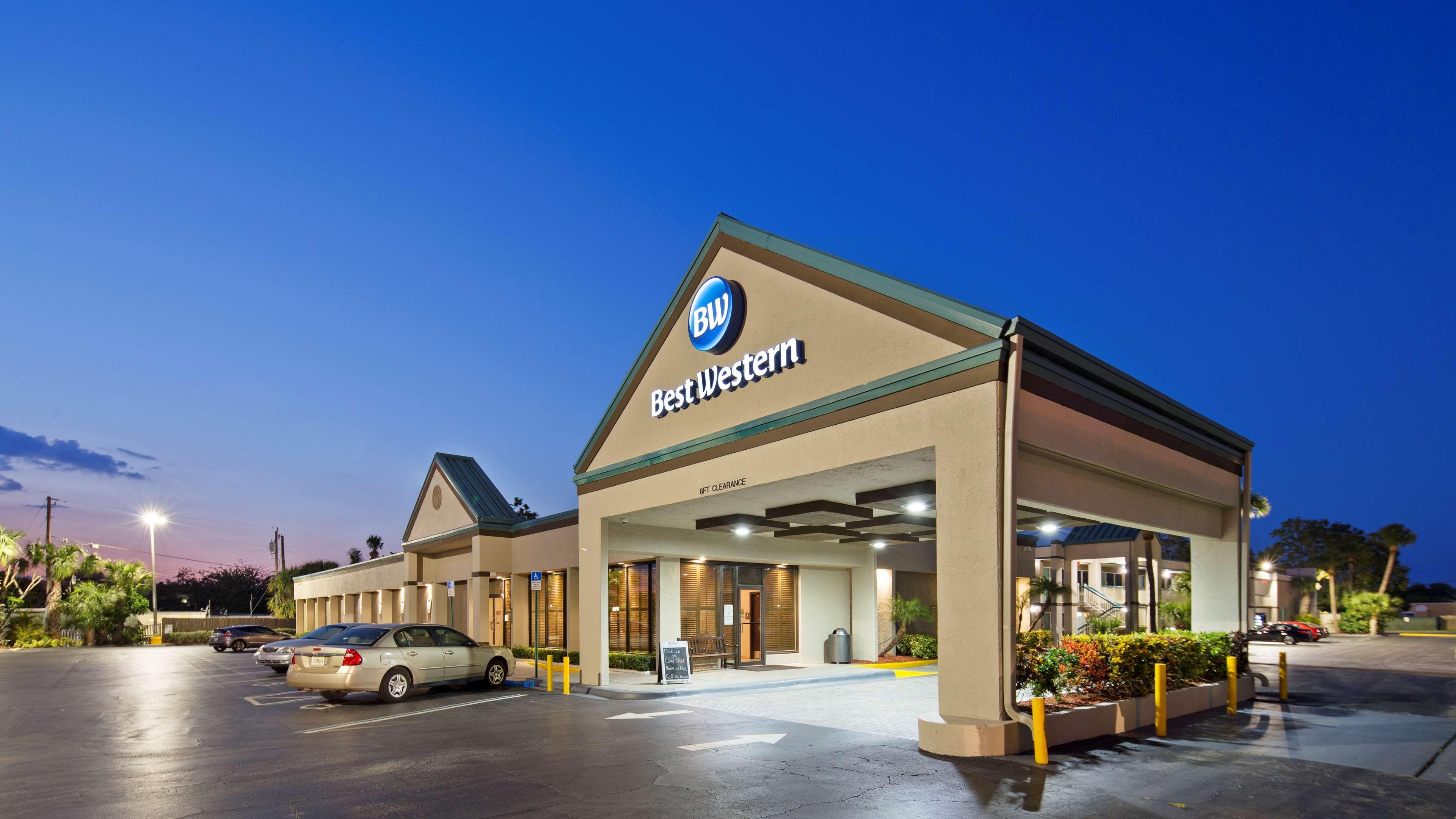 Hotel Western Downtown 3*