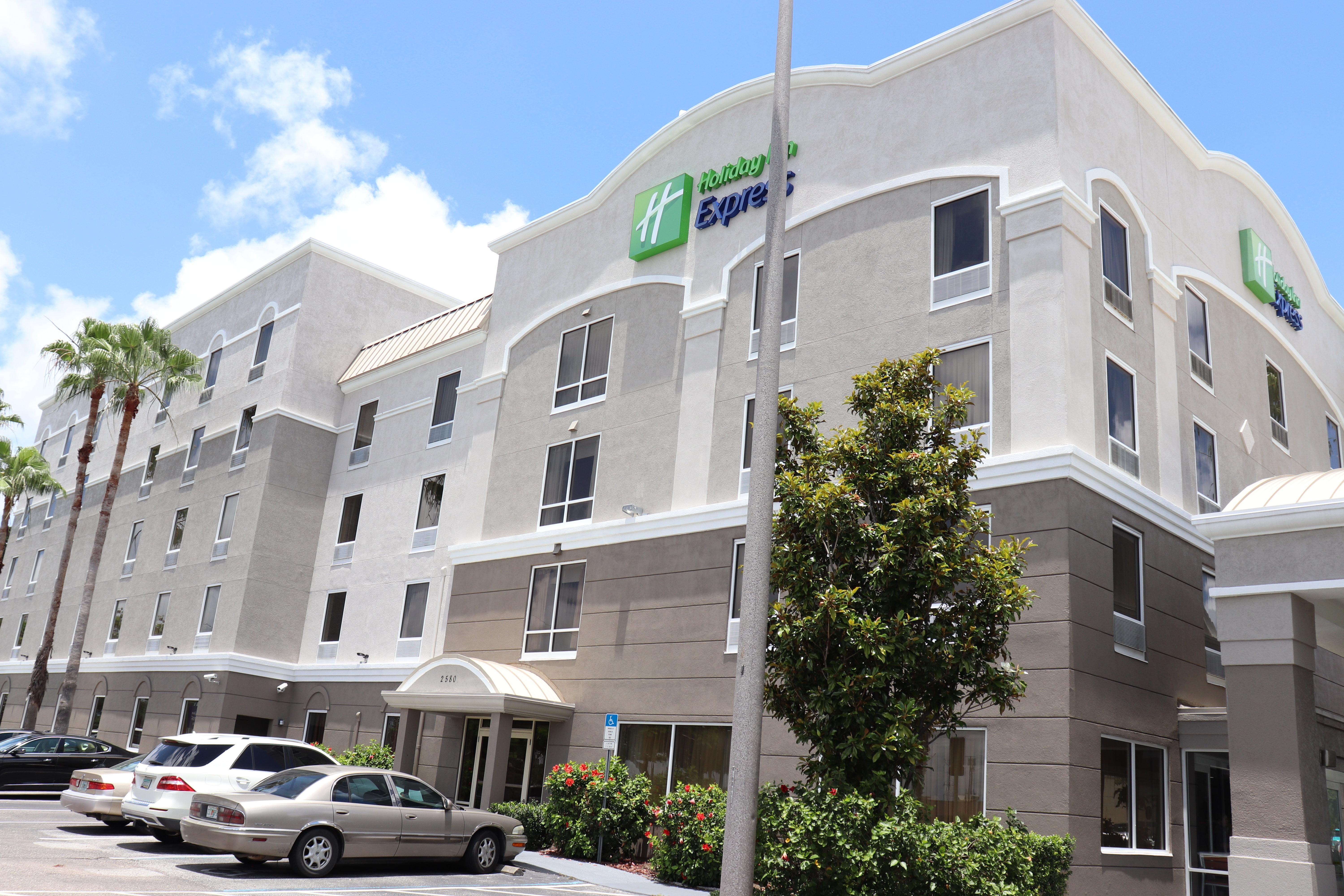 Express & Us 19 North By Ihg Hotel