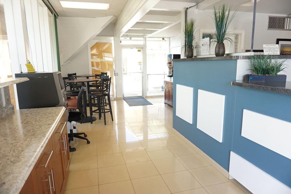 The Gateway Motel 2*