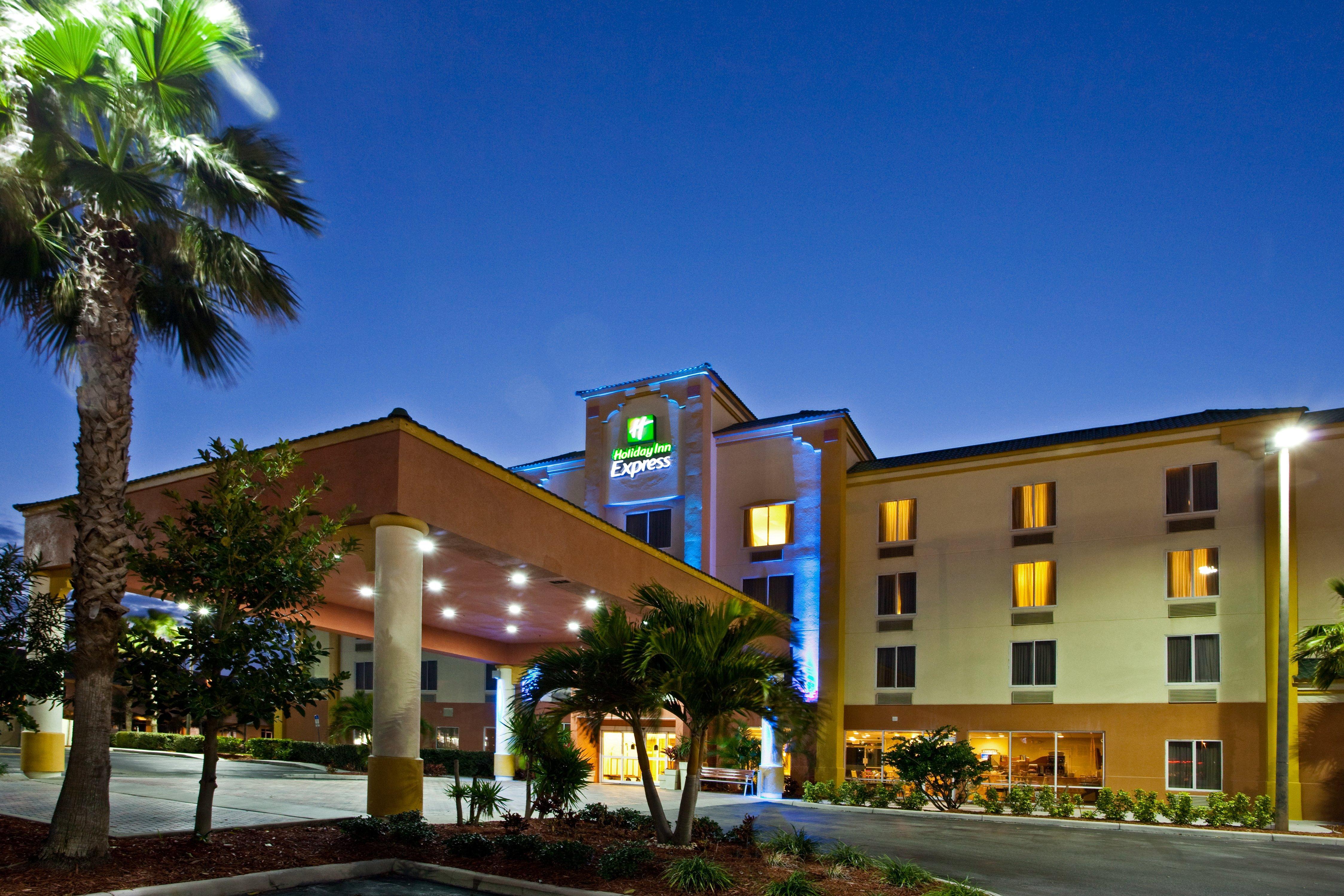 Express & Cocoa By Ihg Resort Cocoa Beach