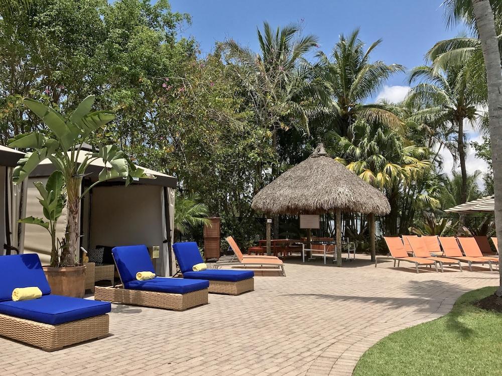 Resort Hyatt Regency Coconut Point & Near Naples
