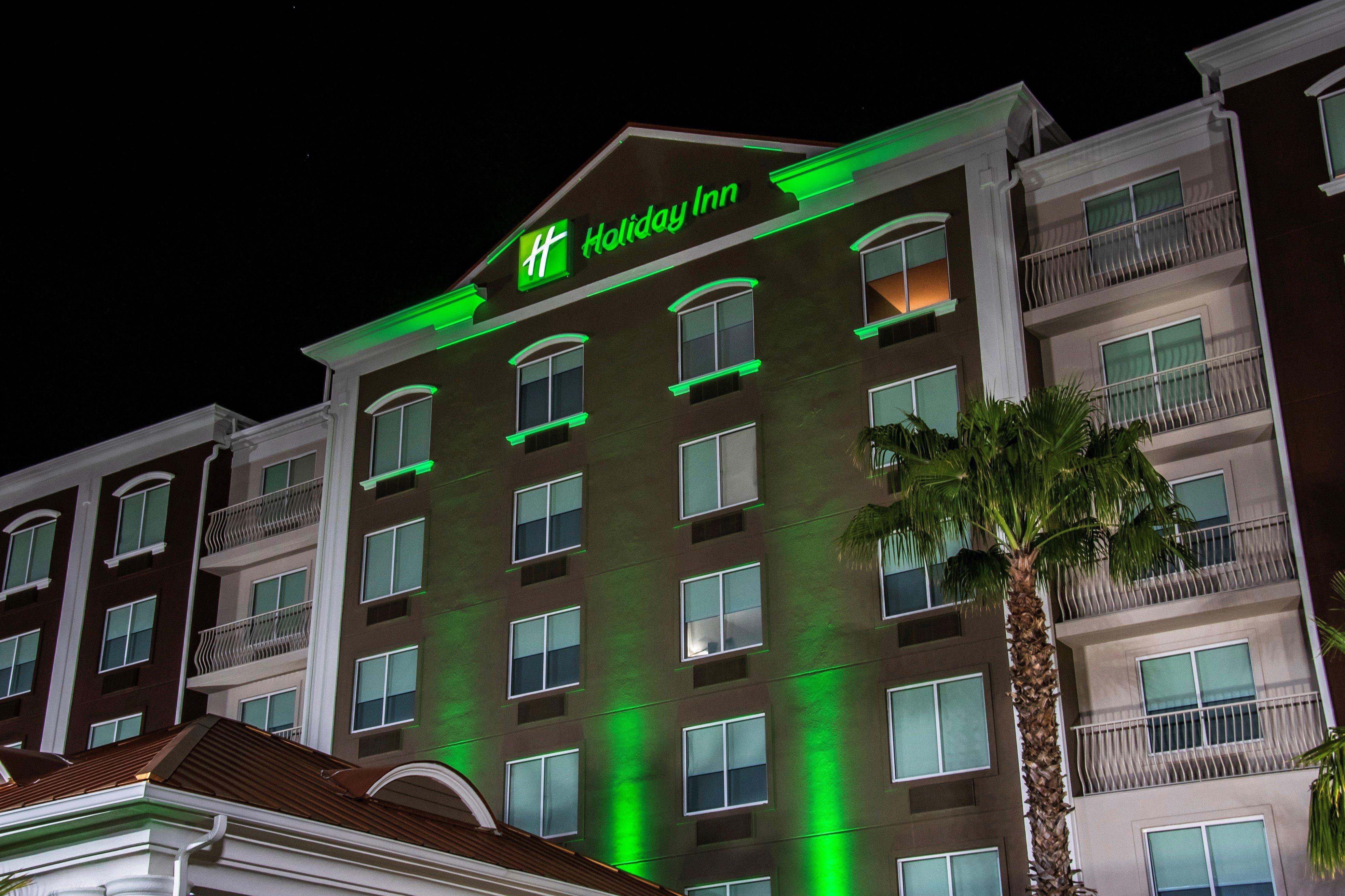 & By Ihg 4*
