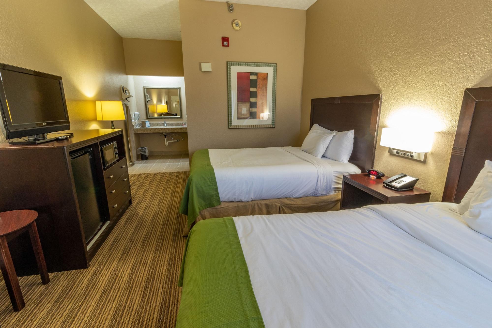 Baymont By Wyndham Motel Crestview
