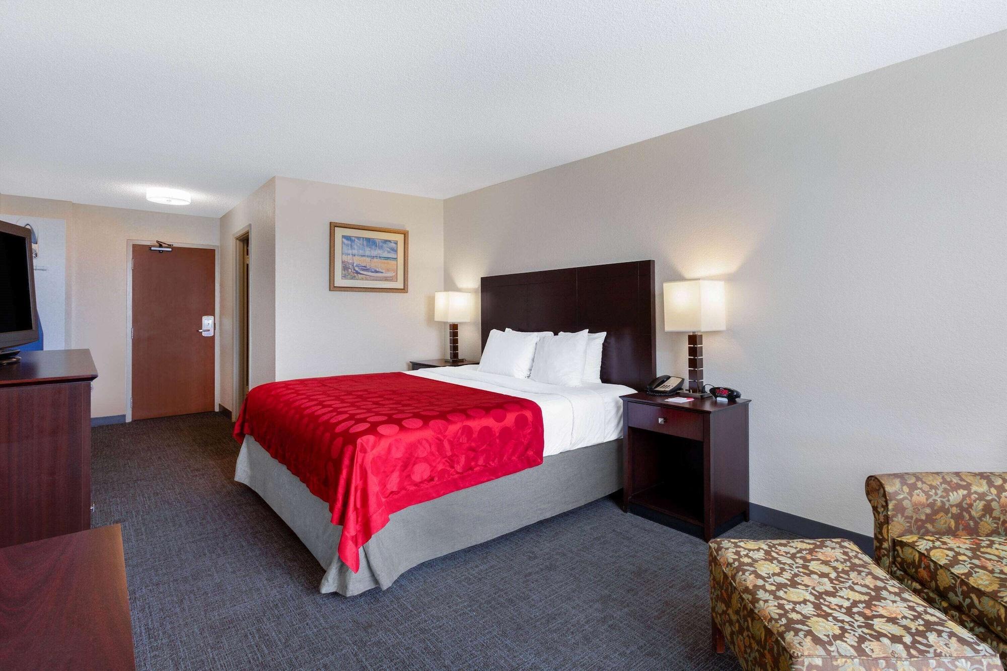 Ramada By Wyndham West Palm Airport Hotel West Palm Beach