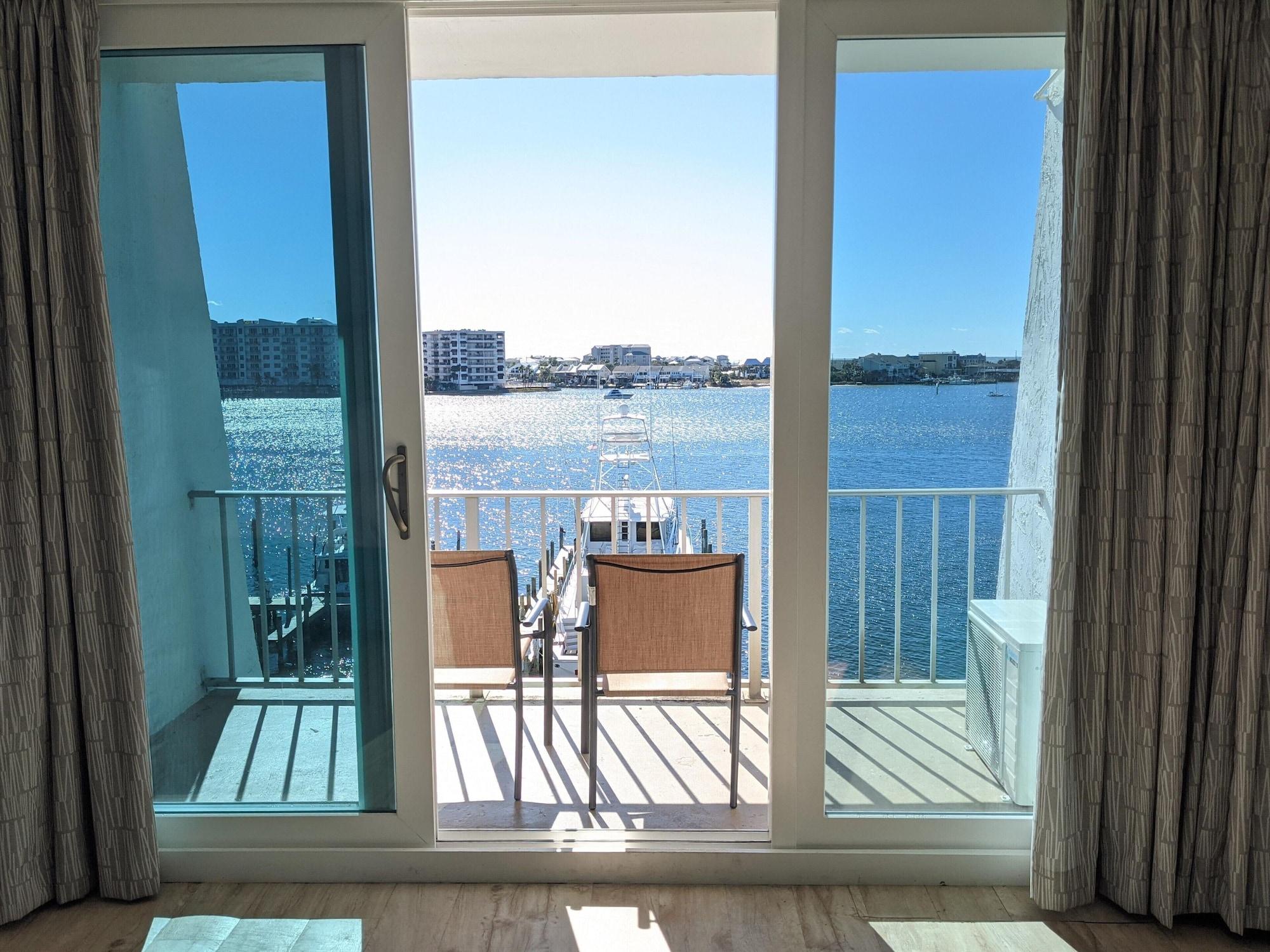 On Harbor, Ascend Collection Hotel
