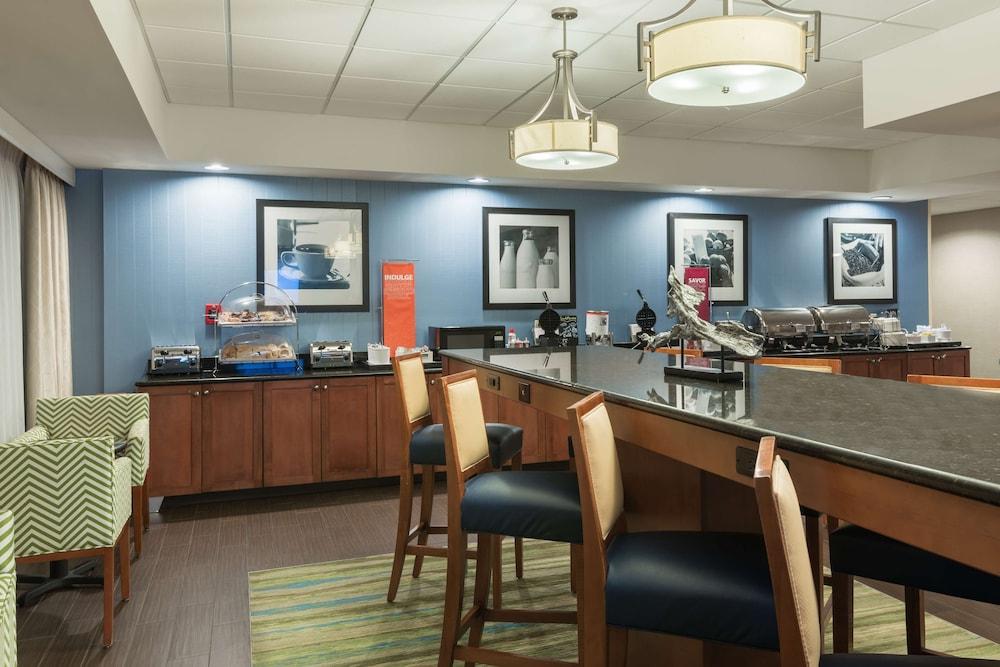 Hampton Naples North 3*