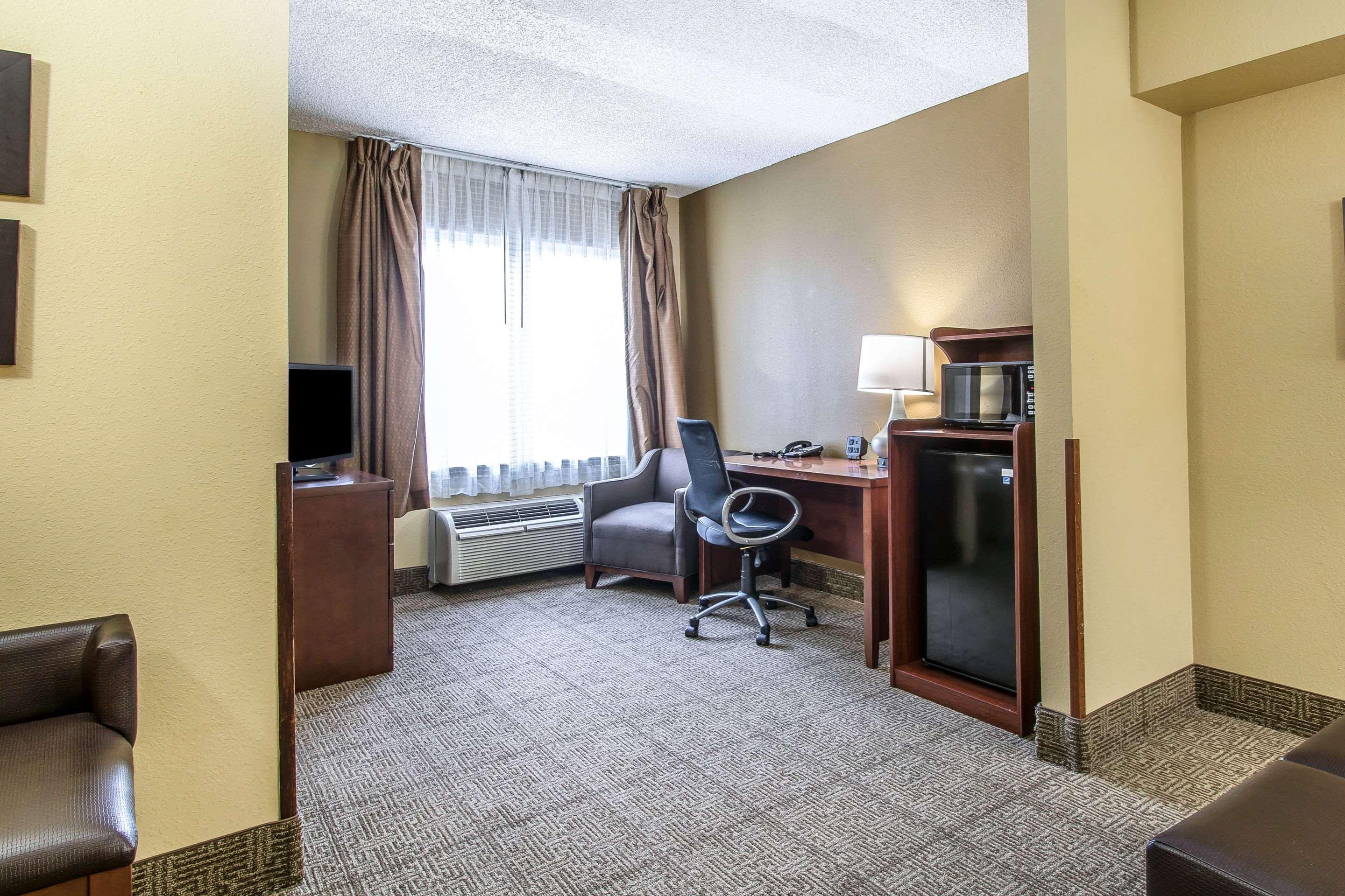 Hotel Comfort Sawgrass 3*