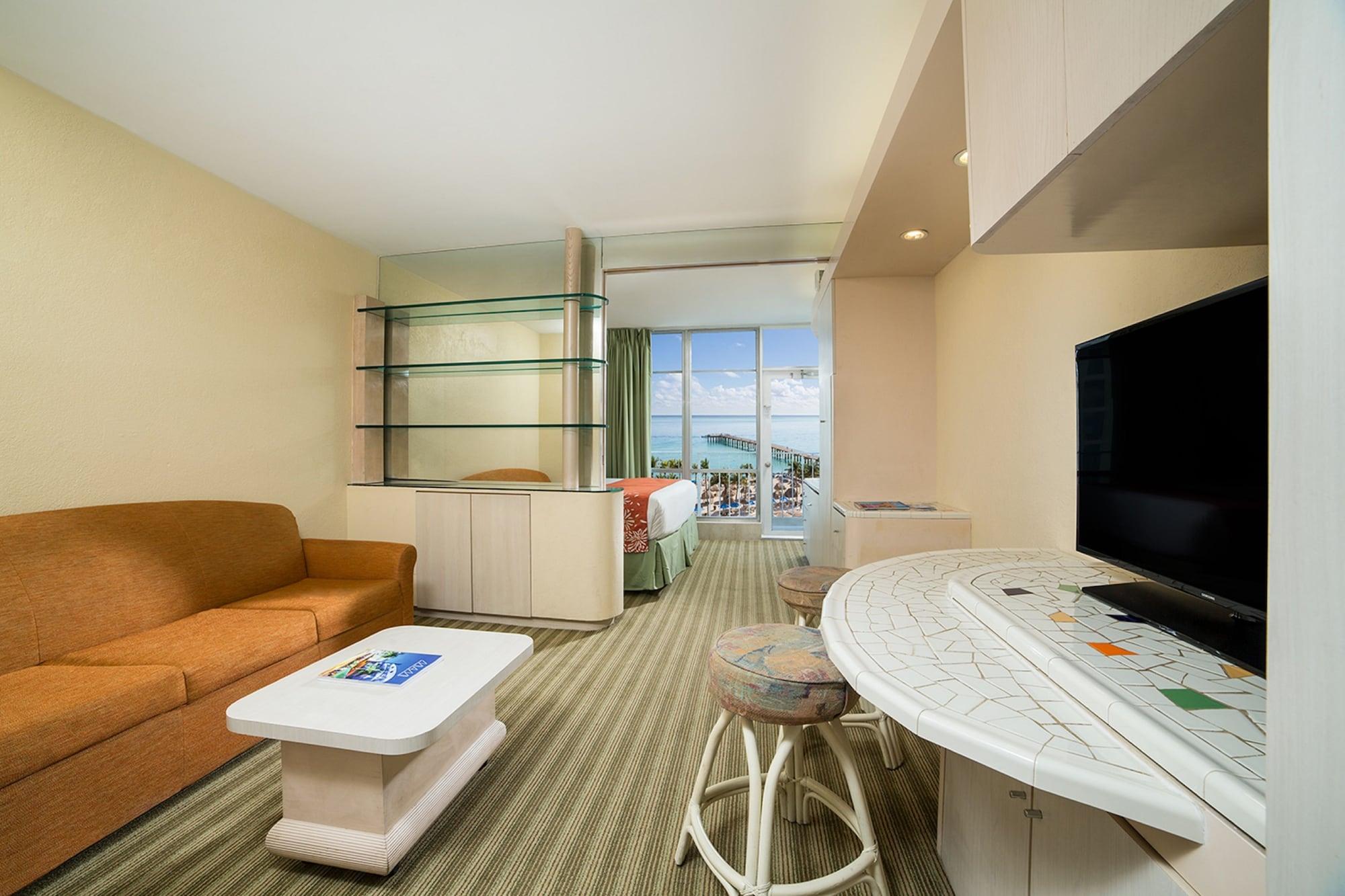 Resort Newport Beachside & 4*