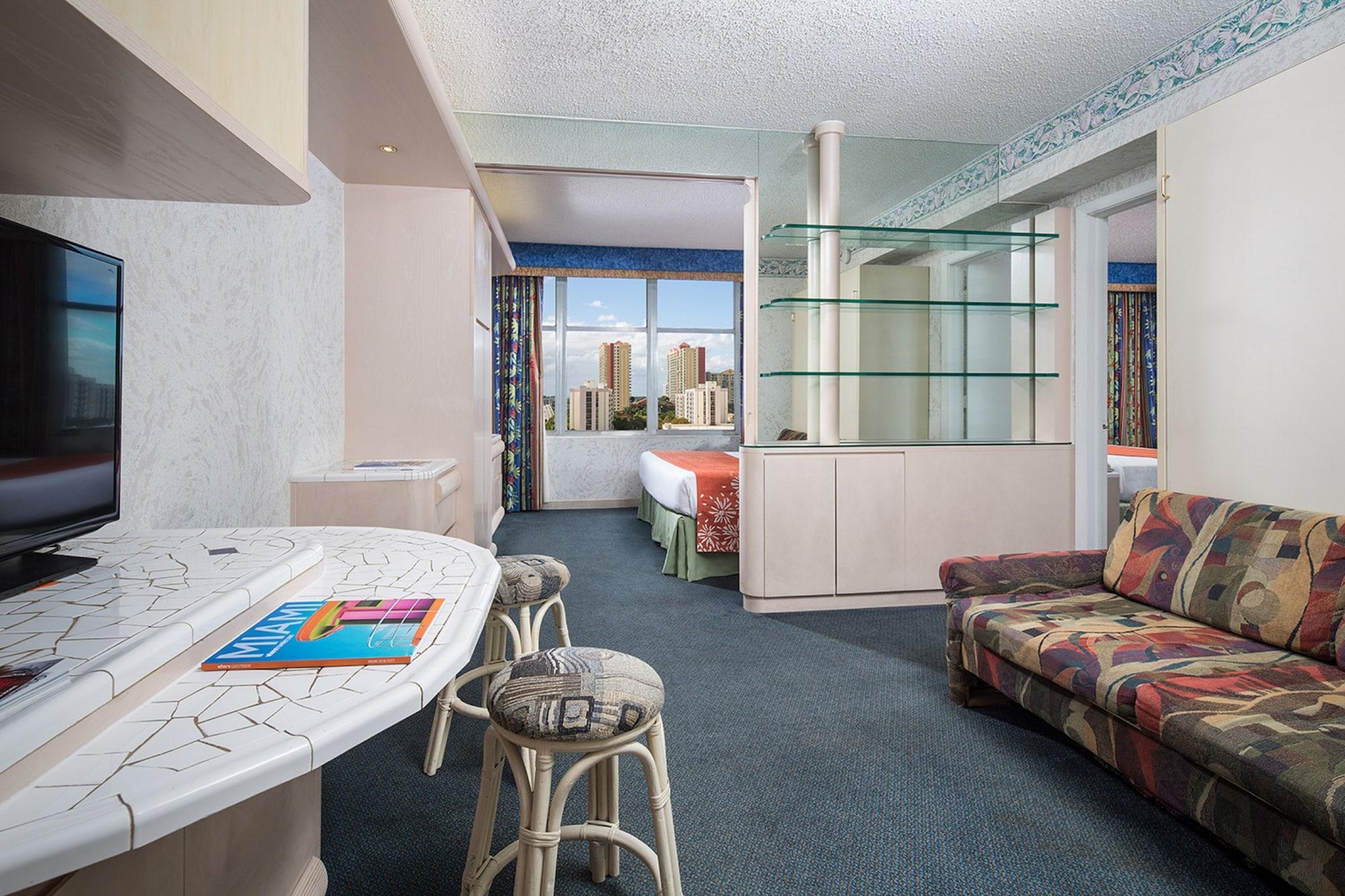 Newport Beachside & Resort
