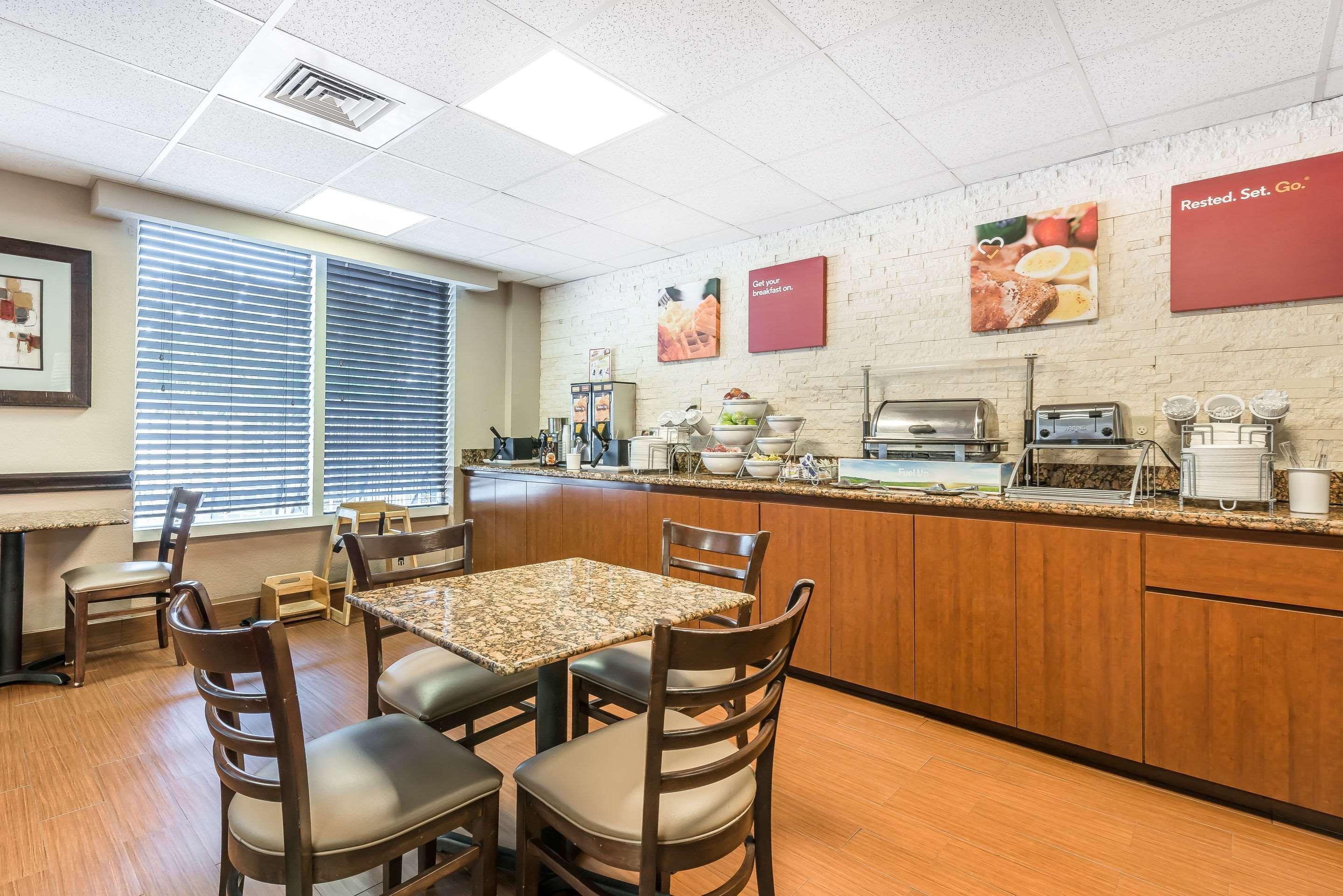 Hotel Comfort Sawgrass 3*