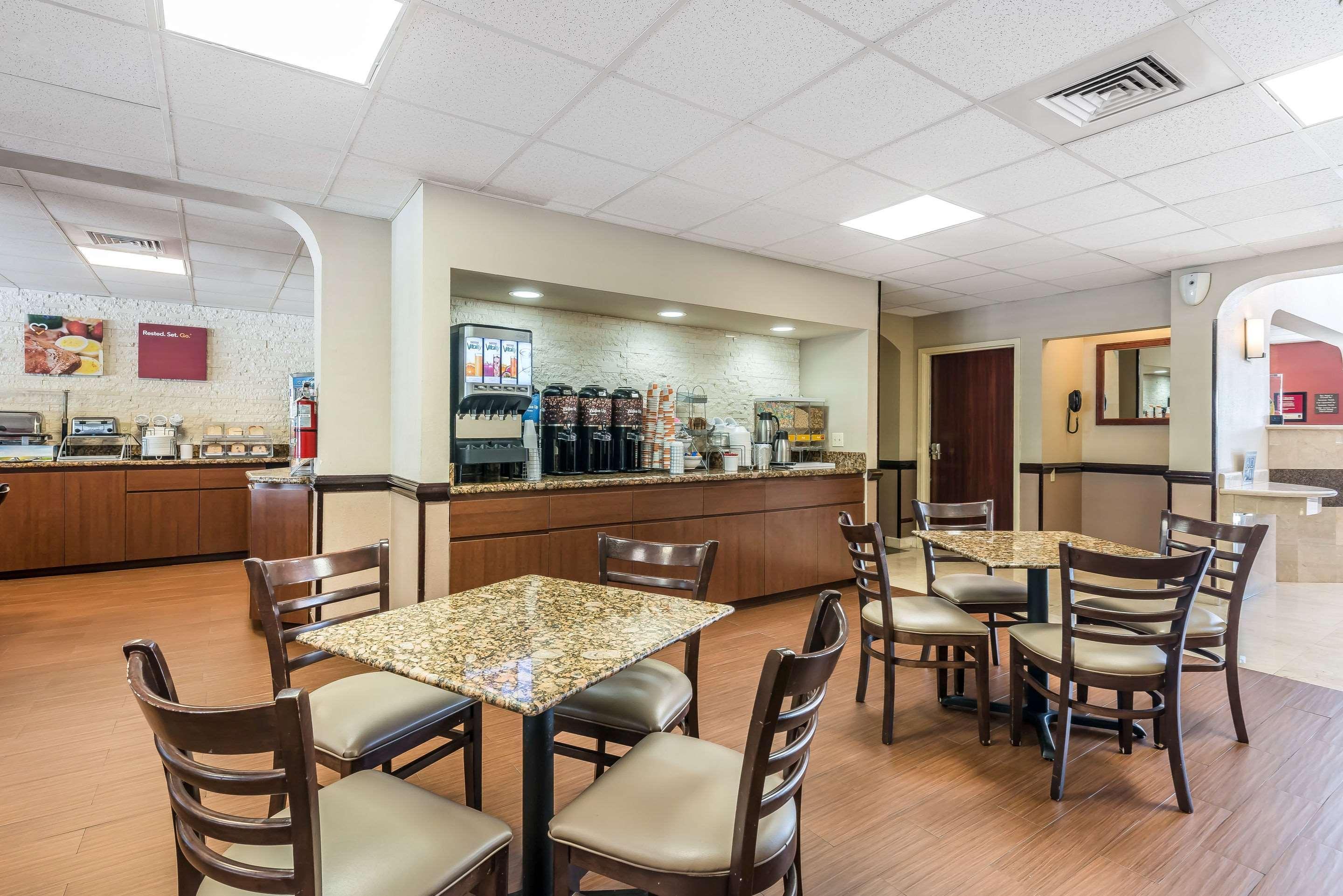 Hotel Comfort Sawgrass 3*