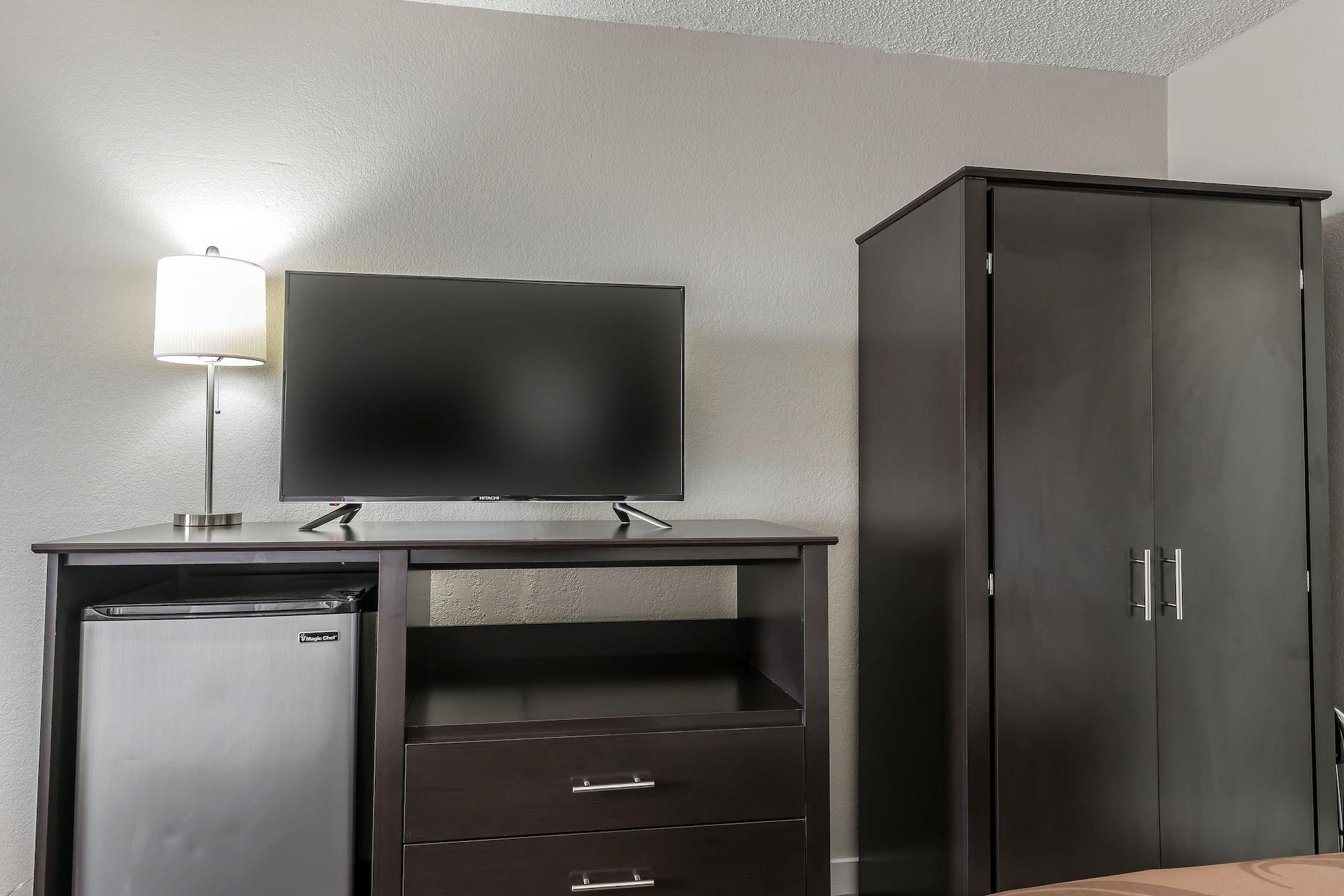 Quality Inn & Suites Kissimmee By The Lake Four Corners