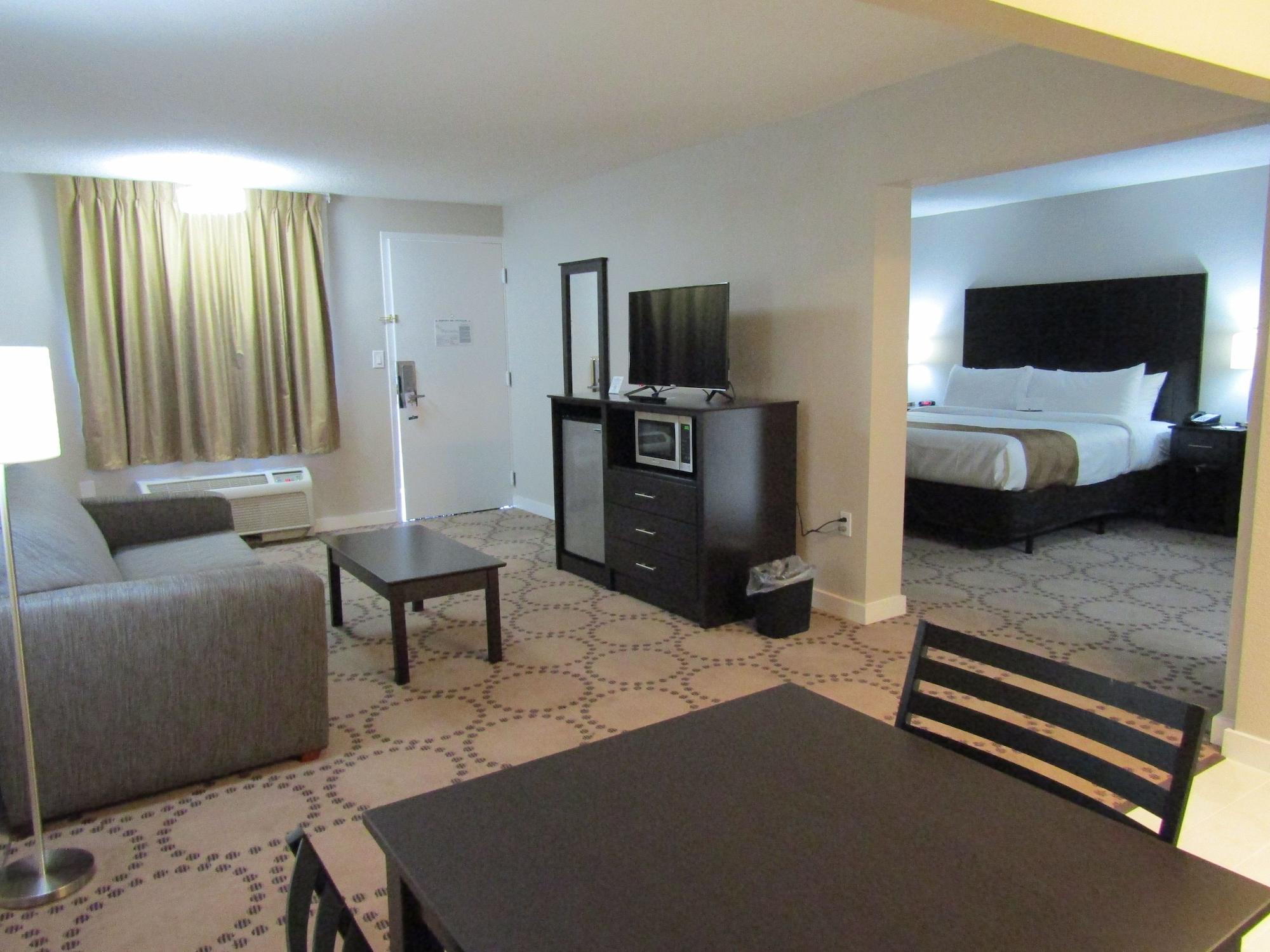 Hotel Quality Inn & Suites Kissimmee By The Lake