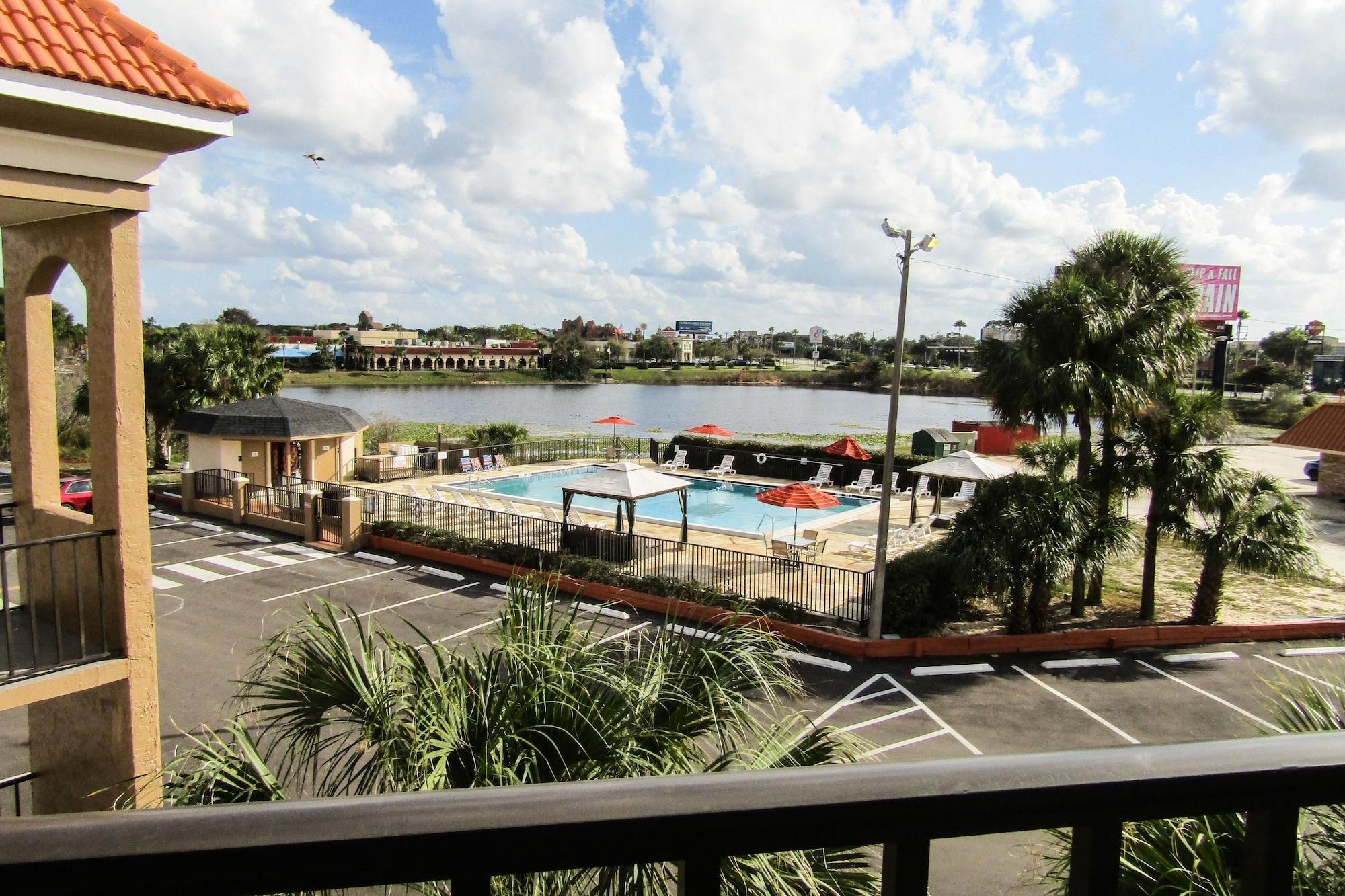 Hotel Quality Inn & Suites Kissimmee By The Lake Four Corners