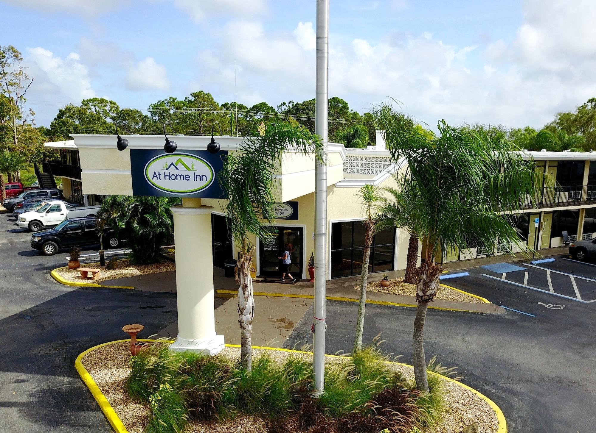 At - Pierce Hotel Fort Pierce