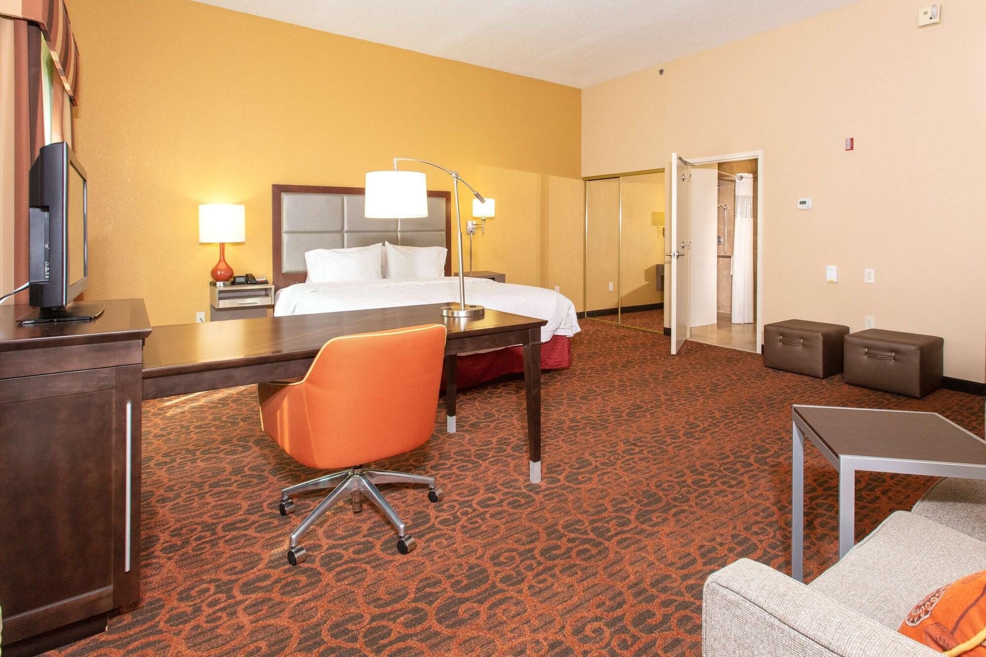 Hampton & Jacksonville-airport 3*