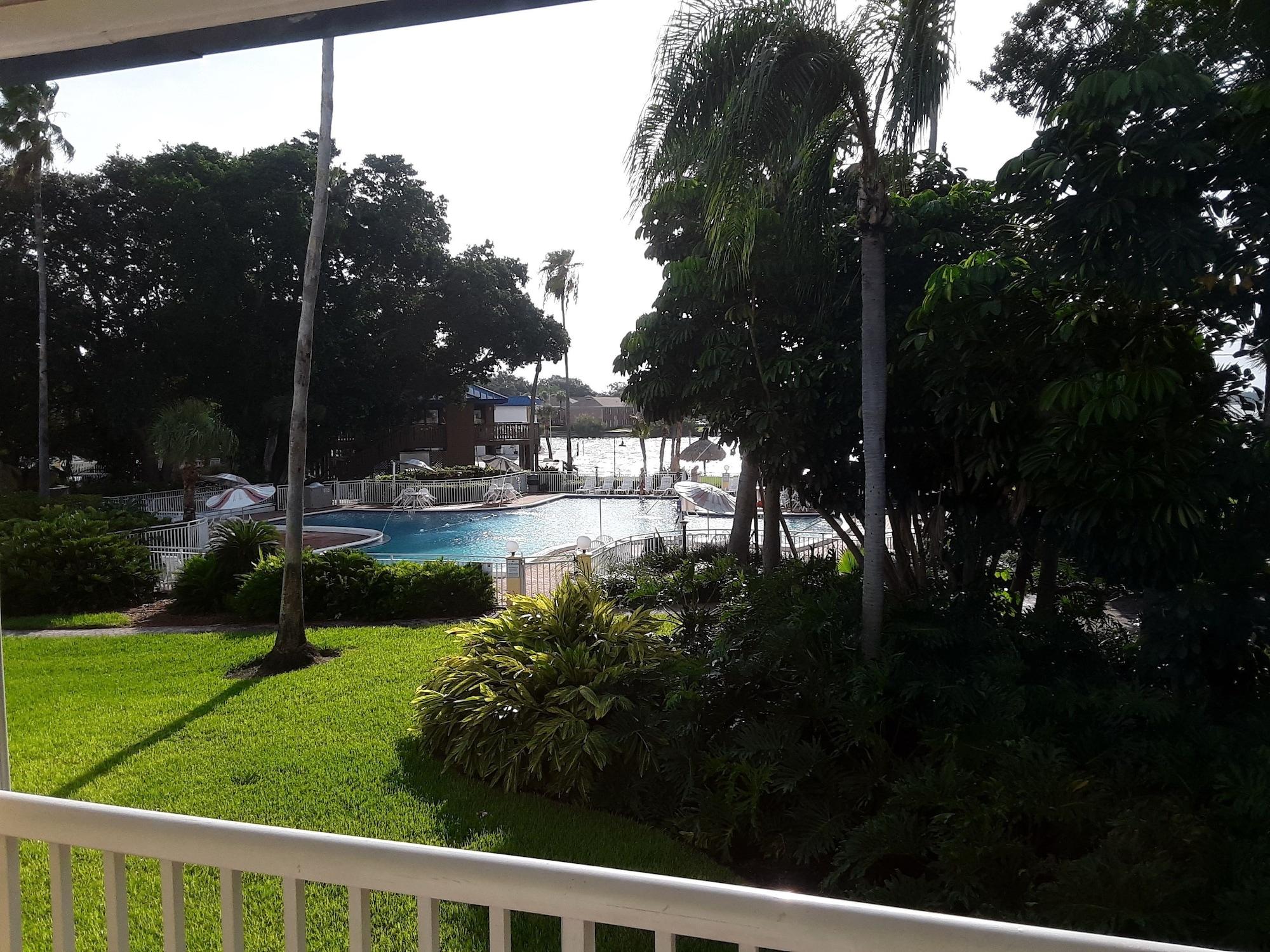 Magnuson Marina Cove 3*