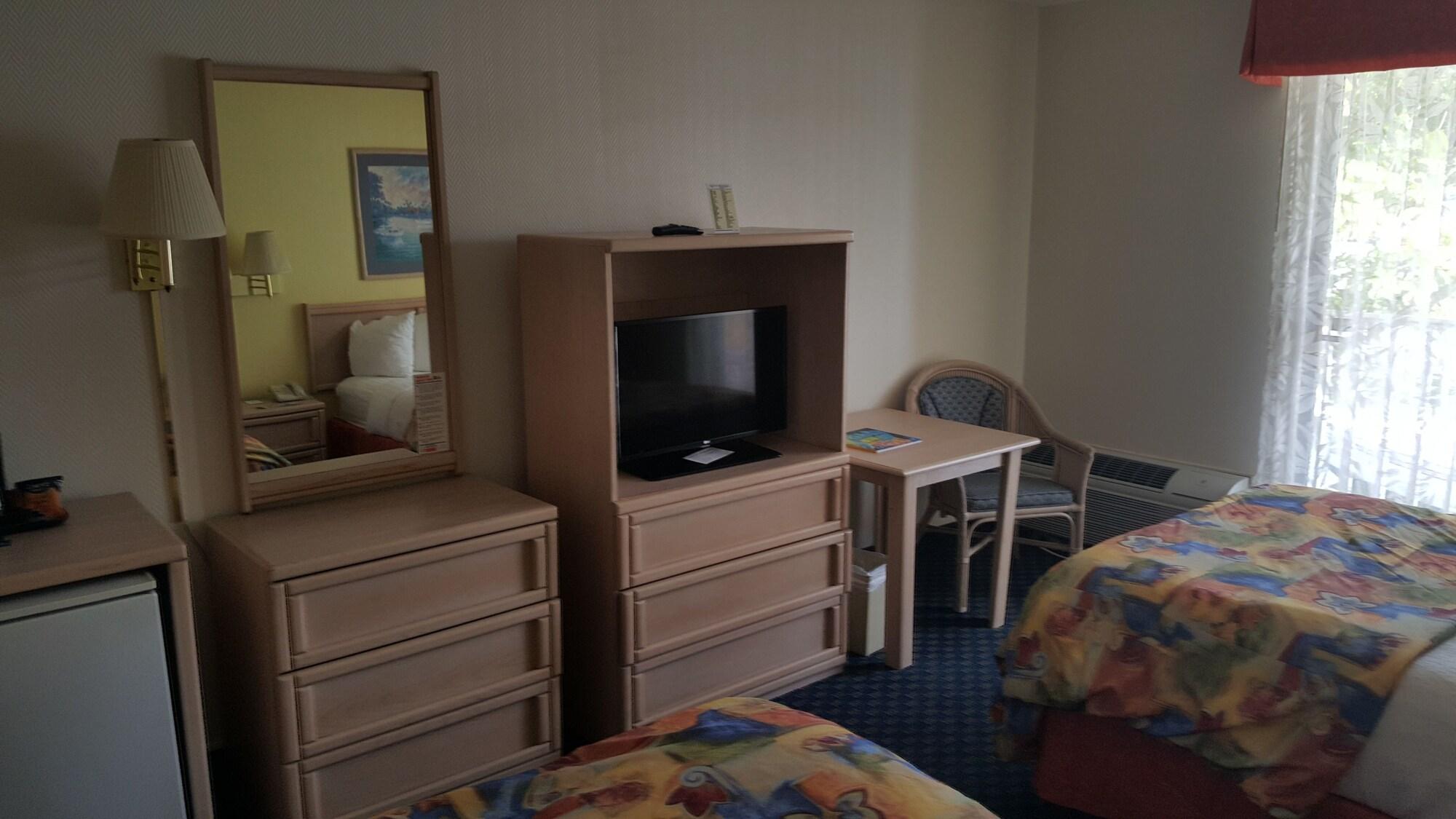 Magnuson Marina Cove Hotel