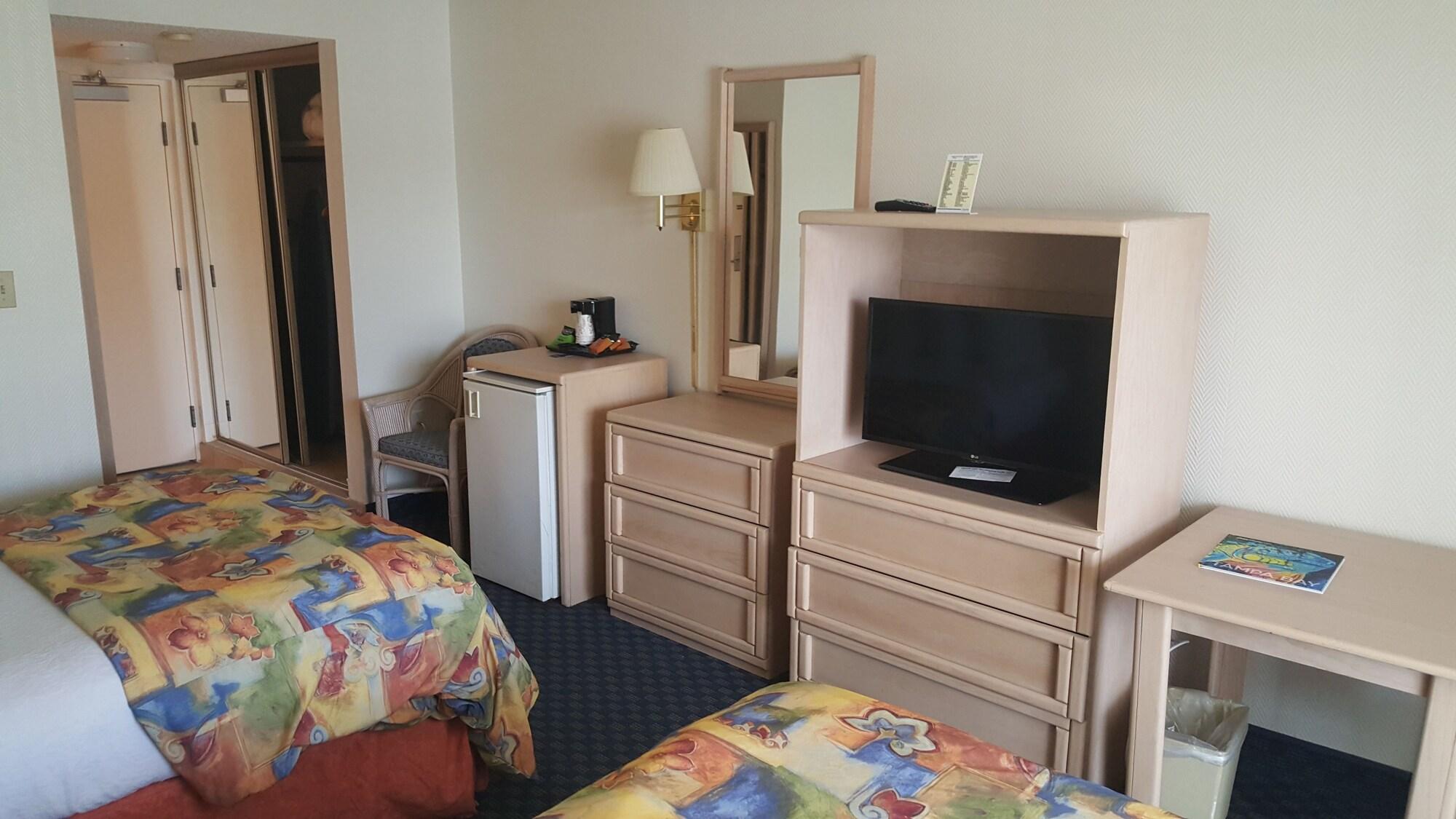Hotel Magnuson Marina Cove