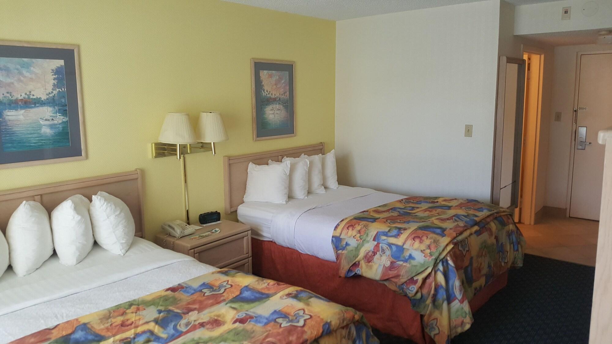 Magnuson Marina Cove Hotel 3*