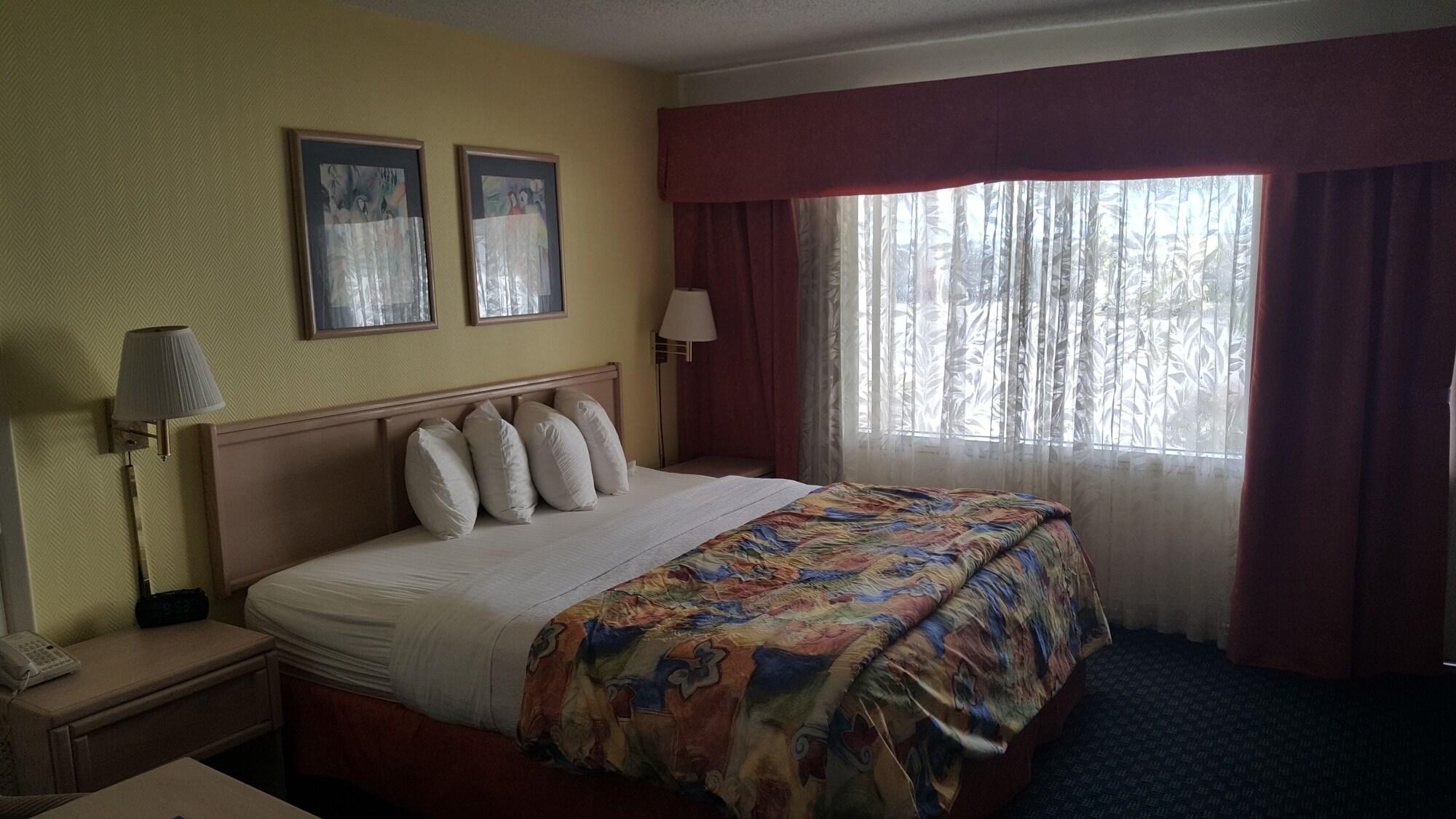 Magnuson Marina Cove 3*