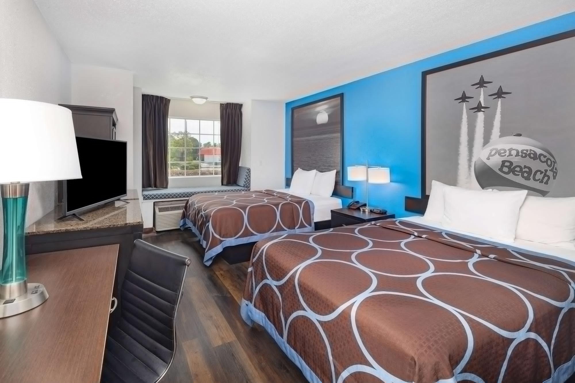 Super 8 By Wyndham Hotel