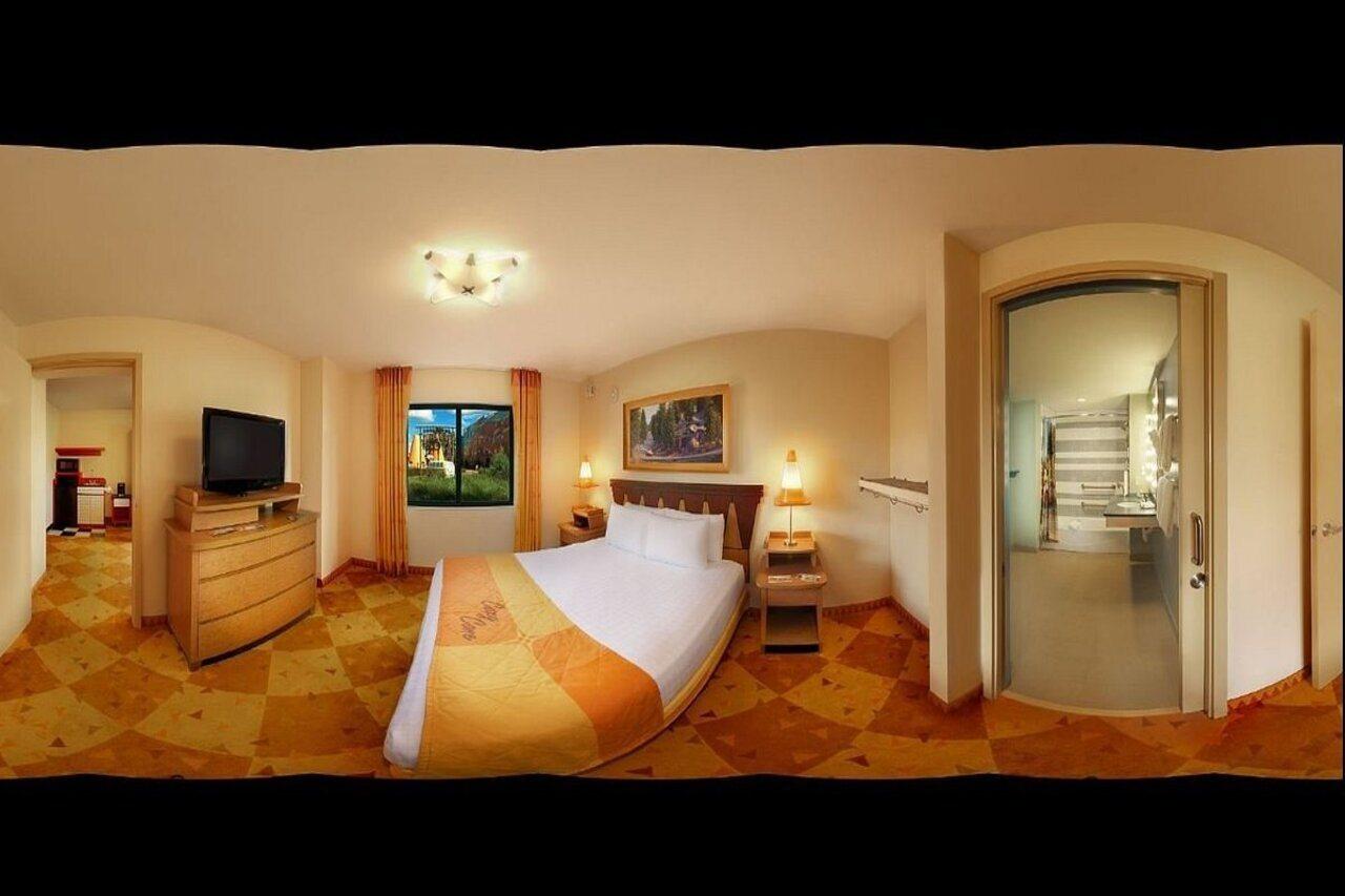 Hotel Disney's Art Of Animation 3*