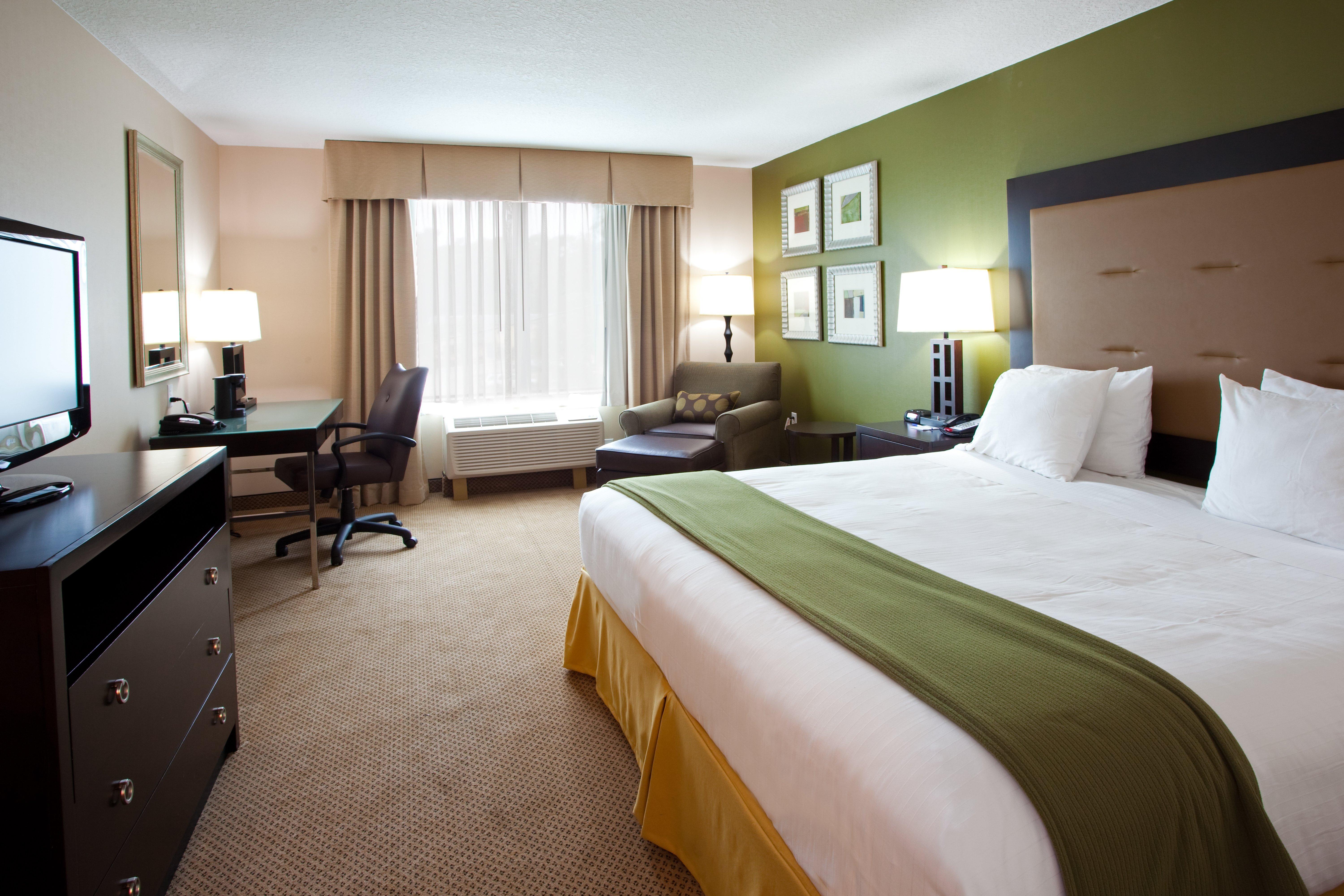 Express & - Mayport / By Ihg Jacksonville