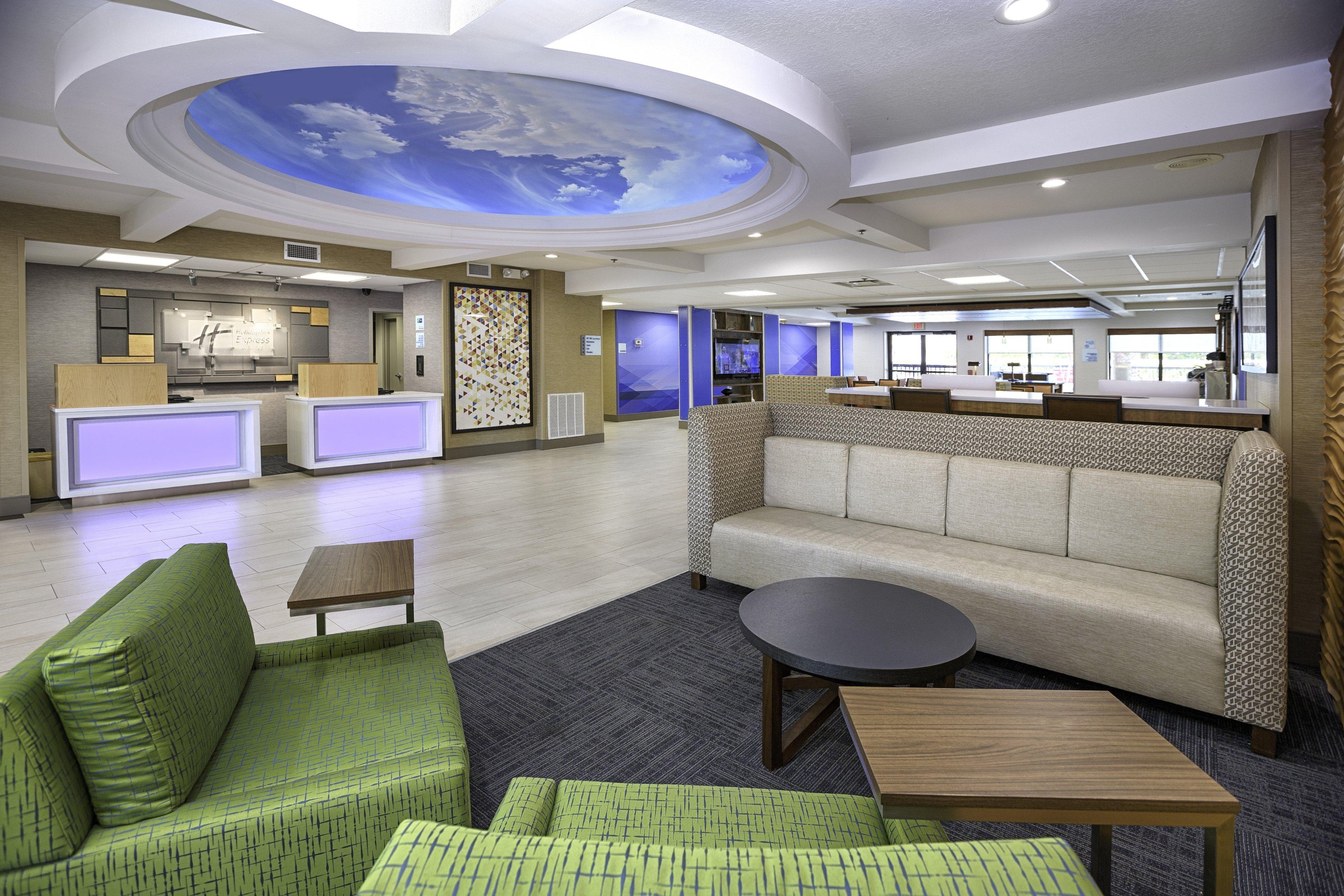 Express & Jacksonville-south By Ihg Hotel 3*