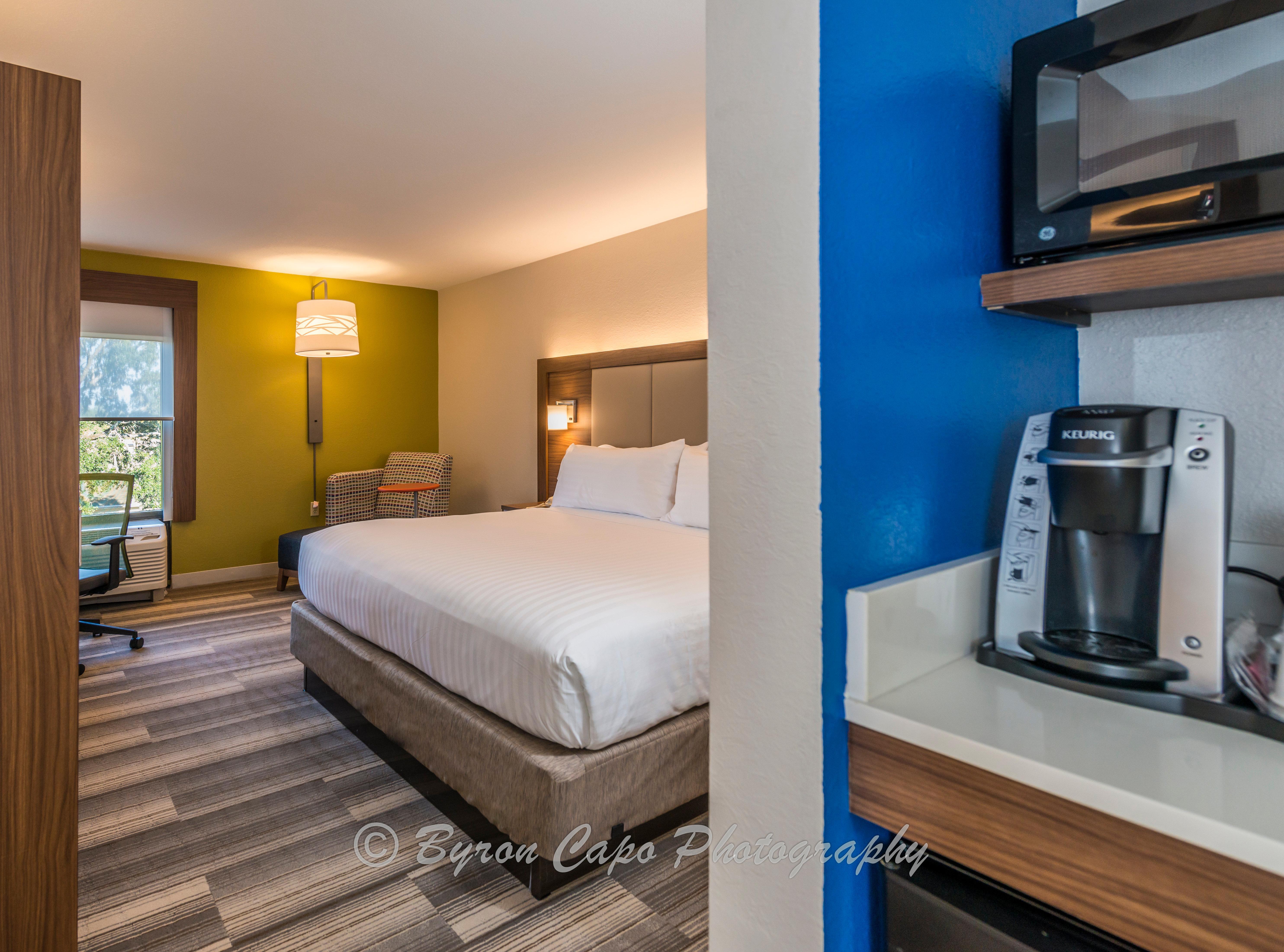 Express & Jacksonville-south By Ihg Hotel 3*